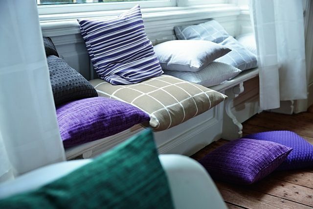 Esprit Dekokissen Stockholm Needlestripe, Kissenhülle ohne Füllung, 1 Stück, Nadelstreifen