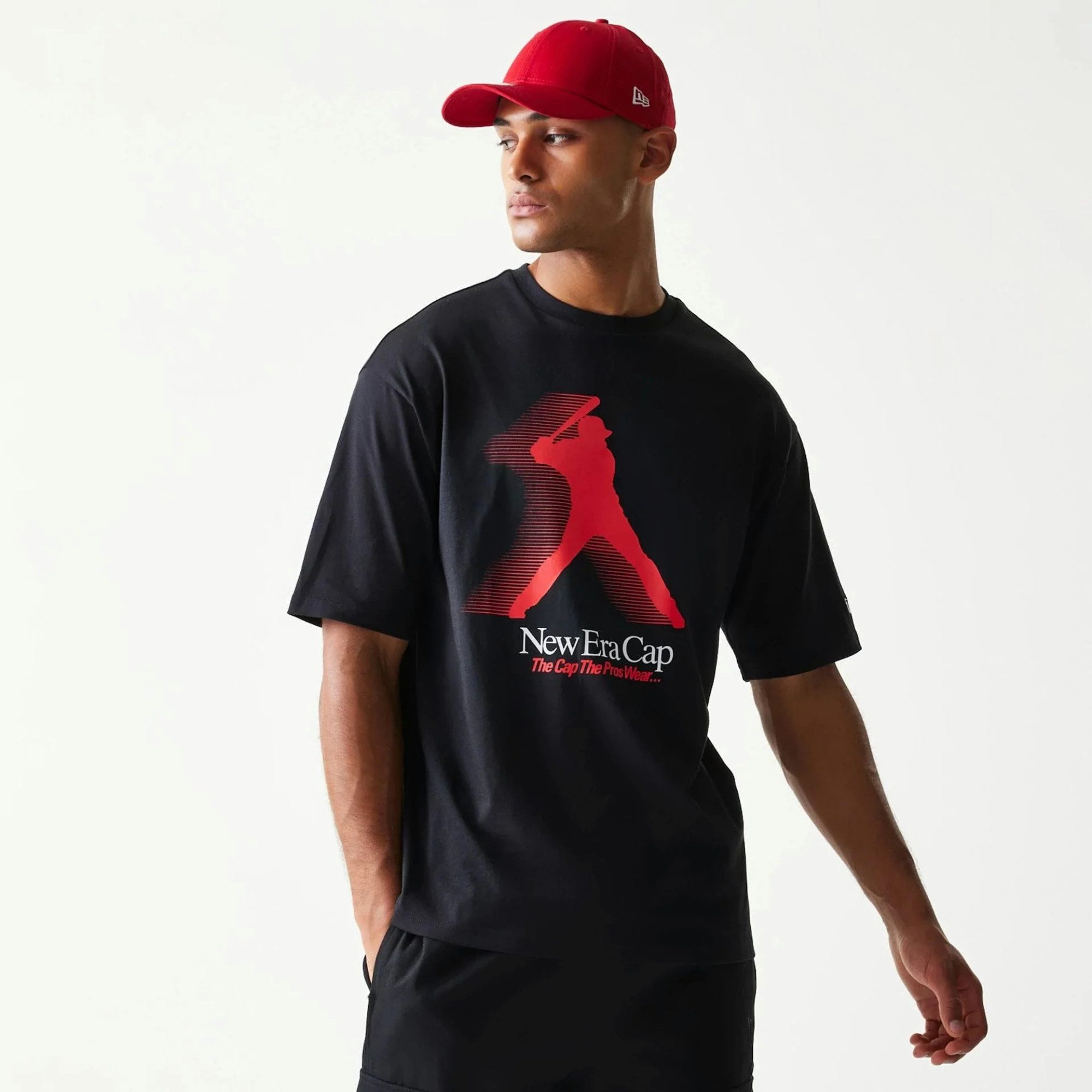 New Era T-Shirt Baseball Player Graphic Oversized T-Shirt - Schwarz