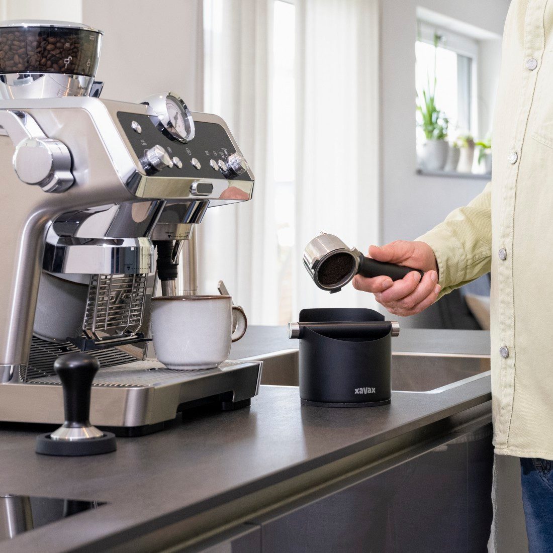 Xavax Auffangbehälter Abklopfbehälter für Kaffeesatz (Behälter geräuscharm, für Siebträger), Edelstahl, (2-tlg), Anti-Rutsch-Beschichtung, schnell sauber ohne A – Bild 4 von 5