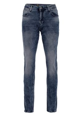 Cipo & Baxx Slim-fit-Jeans (1-tlg) mit Gitter-Musterung in Straight Fİt