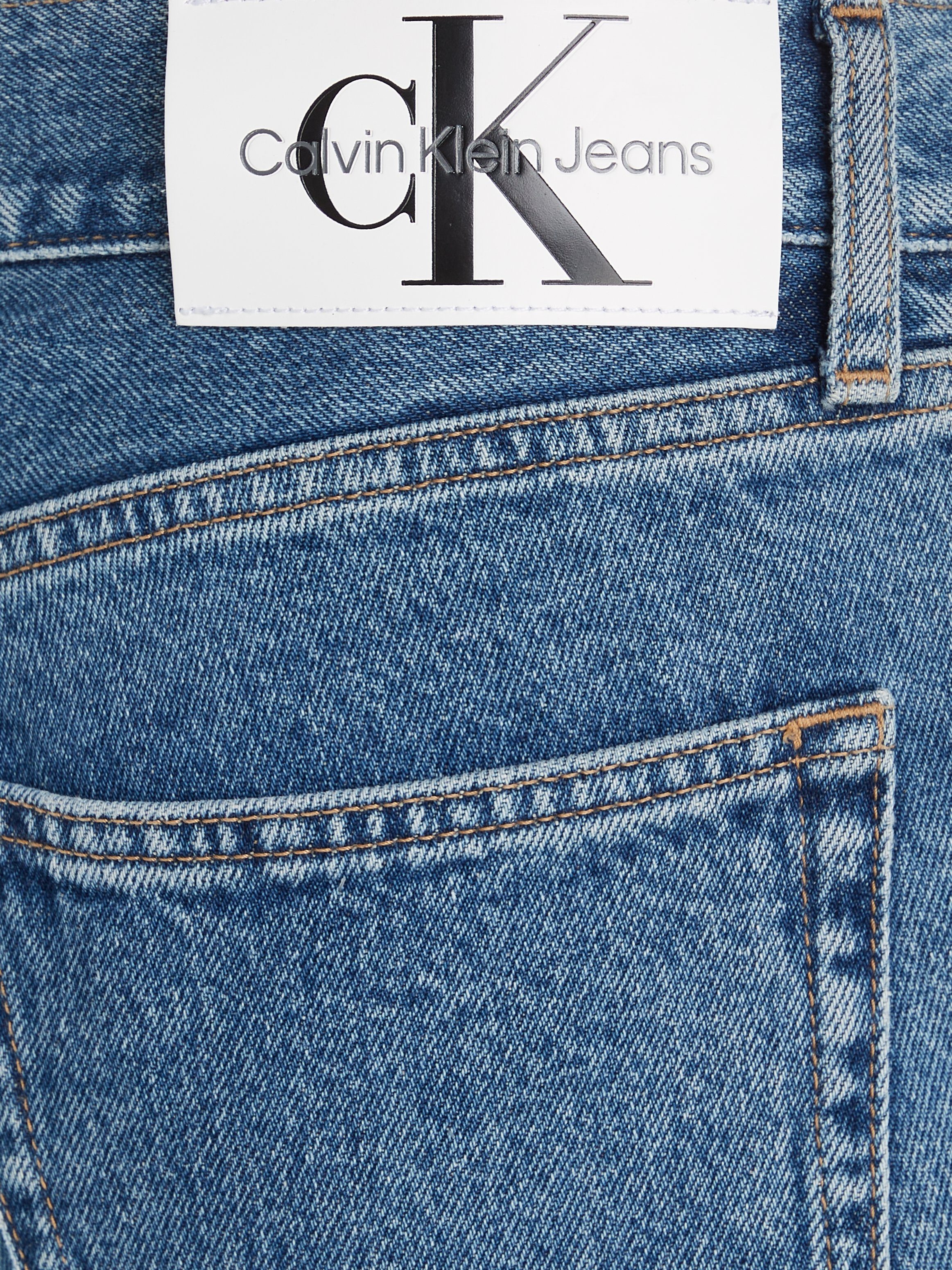 Straight-Jeans STRAIGHT Klein AUTHENTIC Calvin Jeans denim34 blue mit Logo-Badge