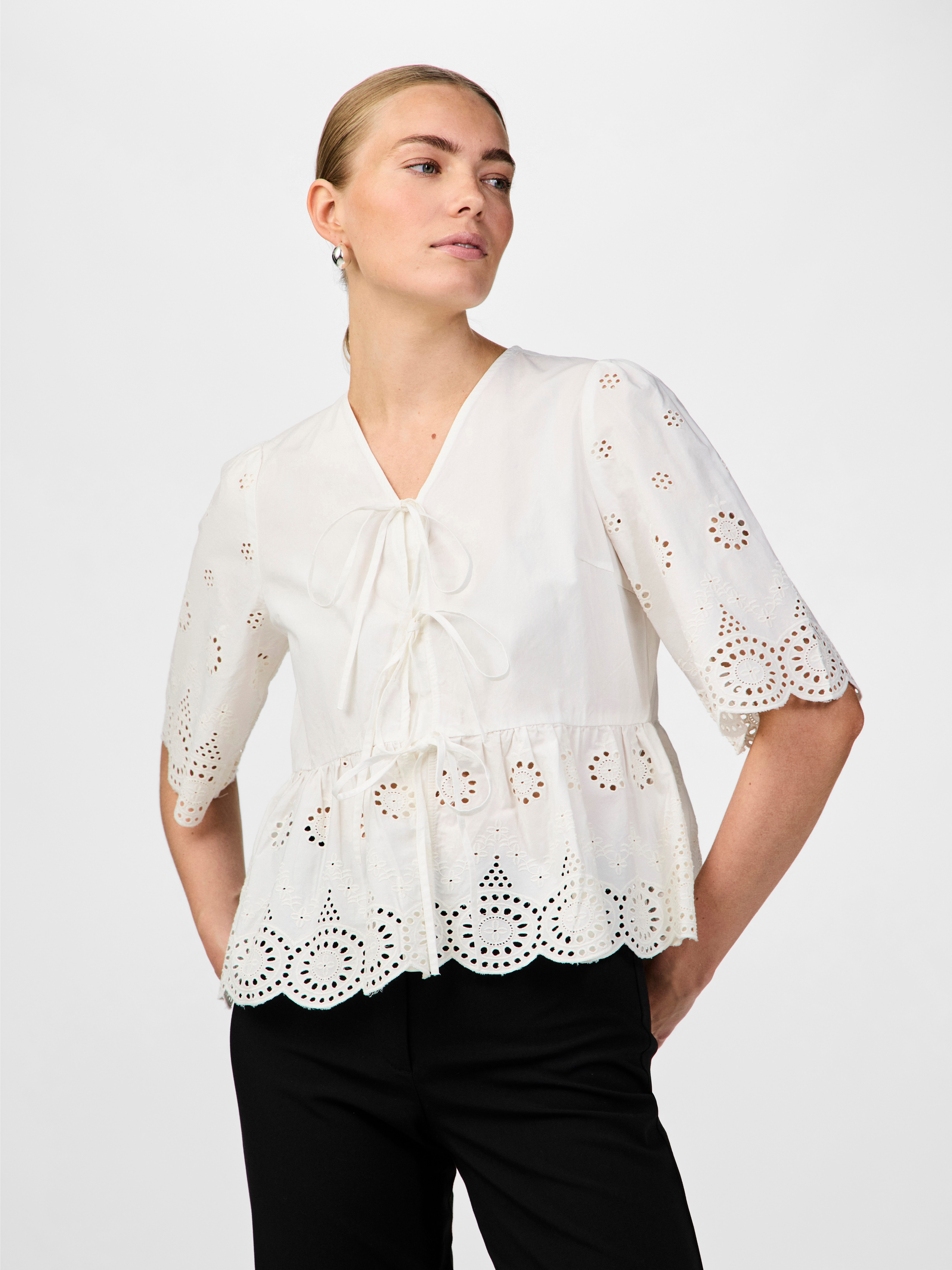 Y.A.S Spitzenbluse YASCORNELIA 2/4 TIE TOP S. NOOS Baumwolle, regular fit