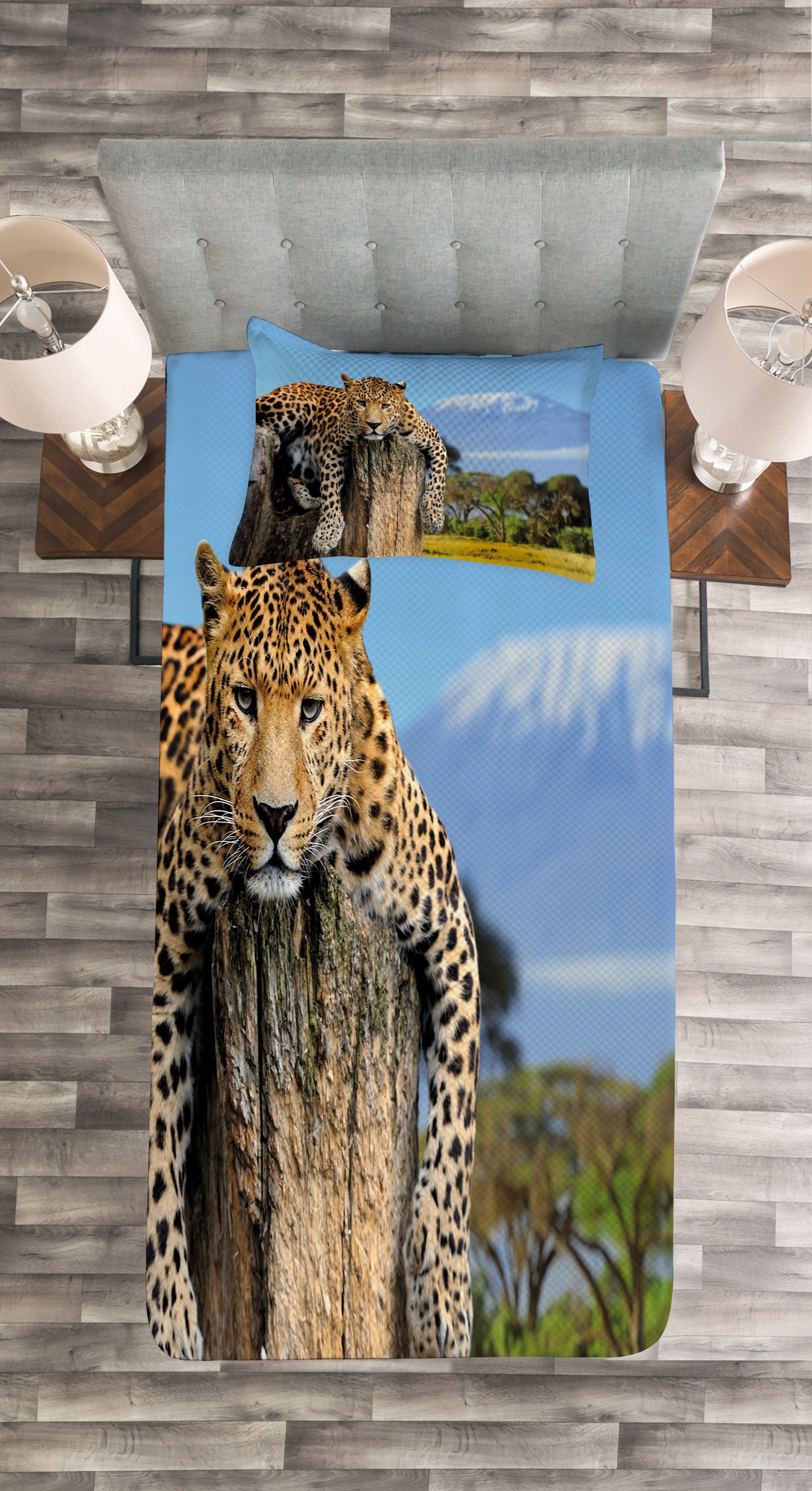 Tagesdecke Set einem Waschbar, auf Leopard Baum mit Tierwelt Kissenbezügen Abakuhaus