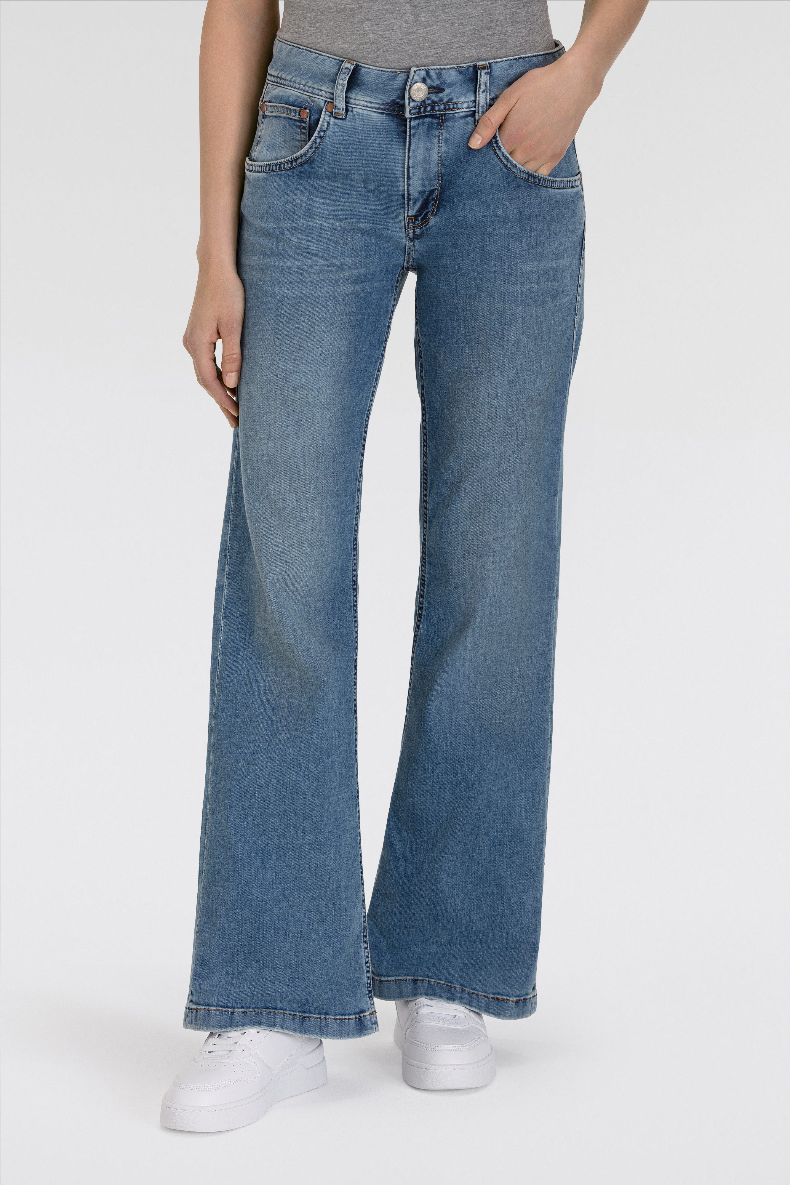Herrlicher 5-Pocket-Jeans Edna Recycled Denim Light günstig online kaufen
