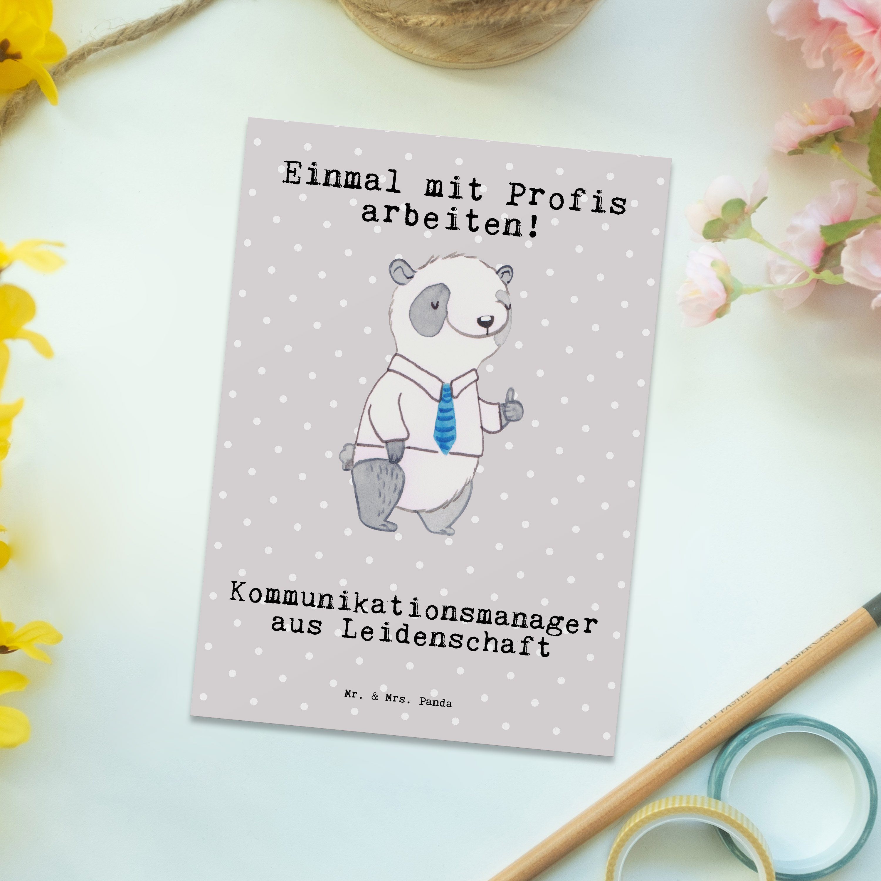 Mr. & Mrs. Panda Postkarte Kommunikationsmanager aus Leidenschaft - Grau Pastell - Geschenk, Kol