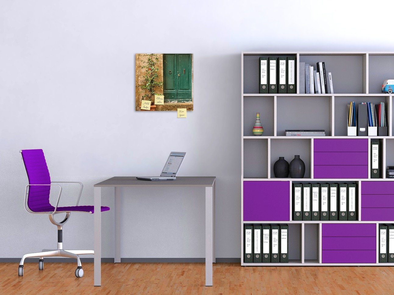 Wallario Memoboard Grüne alte Holz-Tür in Toskana mit alter Steinwand und Steintreppe