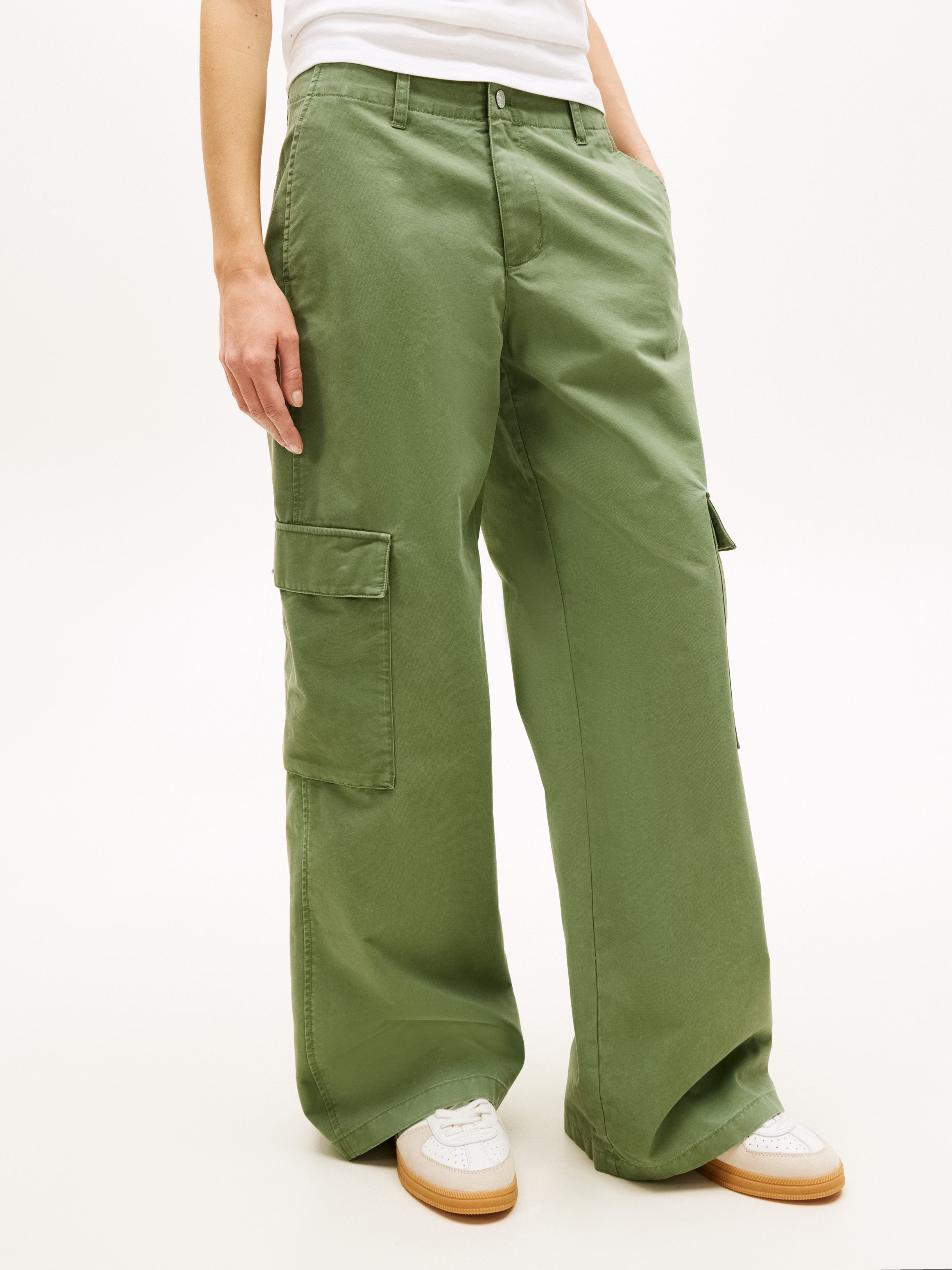 Tommy Jeans Cargohose TJW LR WIDE STRAIGHT CARGO PANT im Baumwoll-Mix, Low Rise