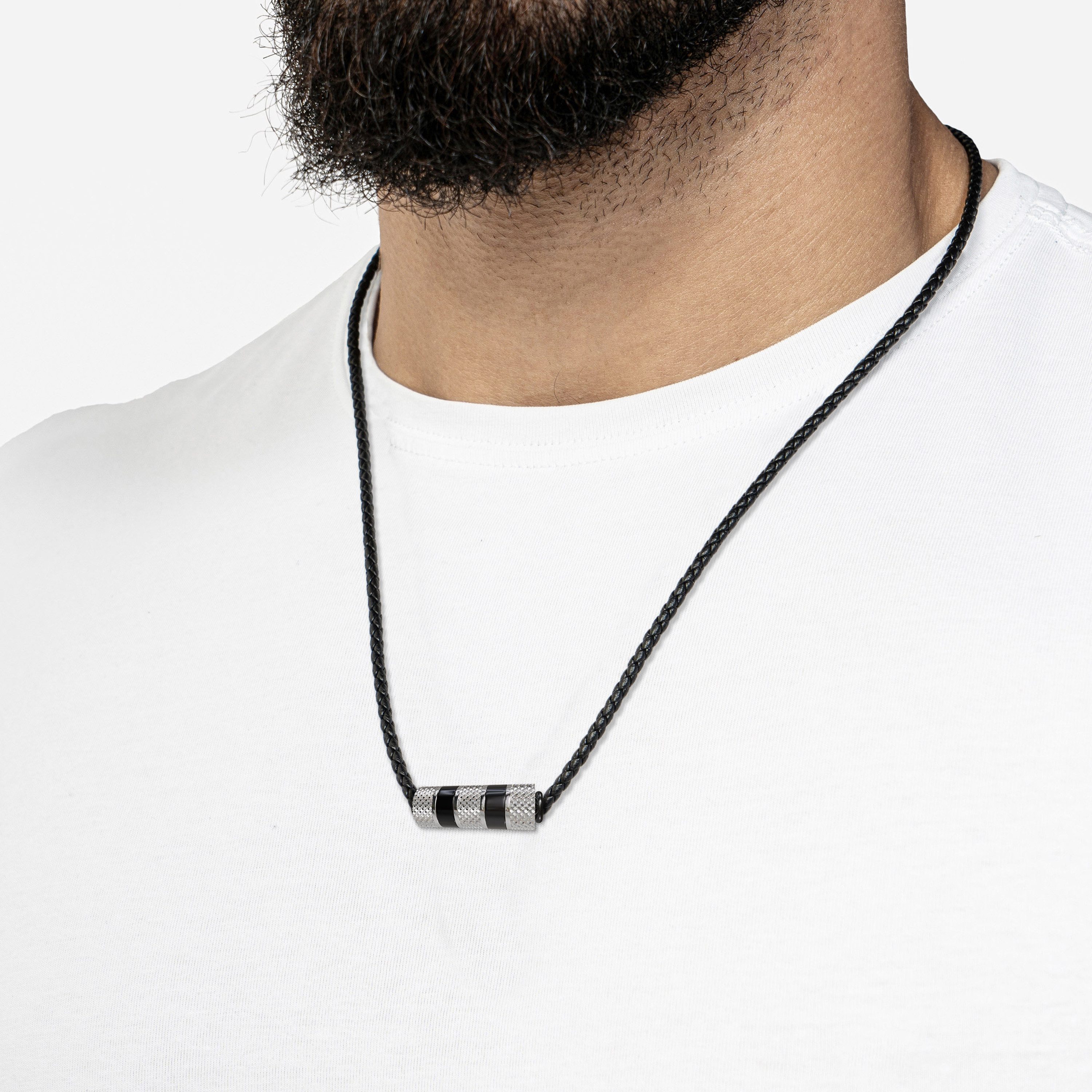 SERASAR Lederband Lederhalskette mit Edelstahlanhänger "Solid" (1-tlg), aus Echtleder
