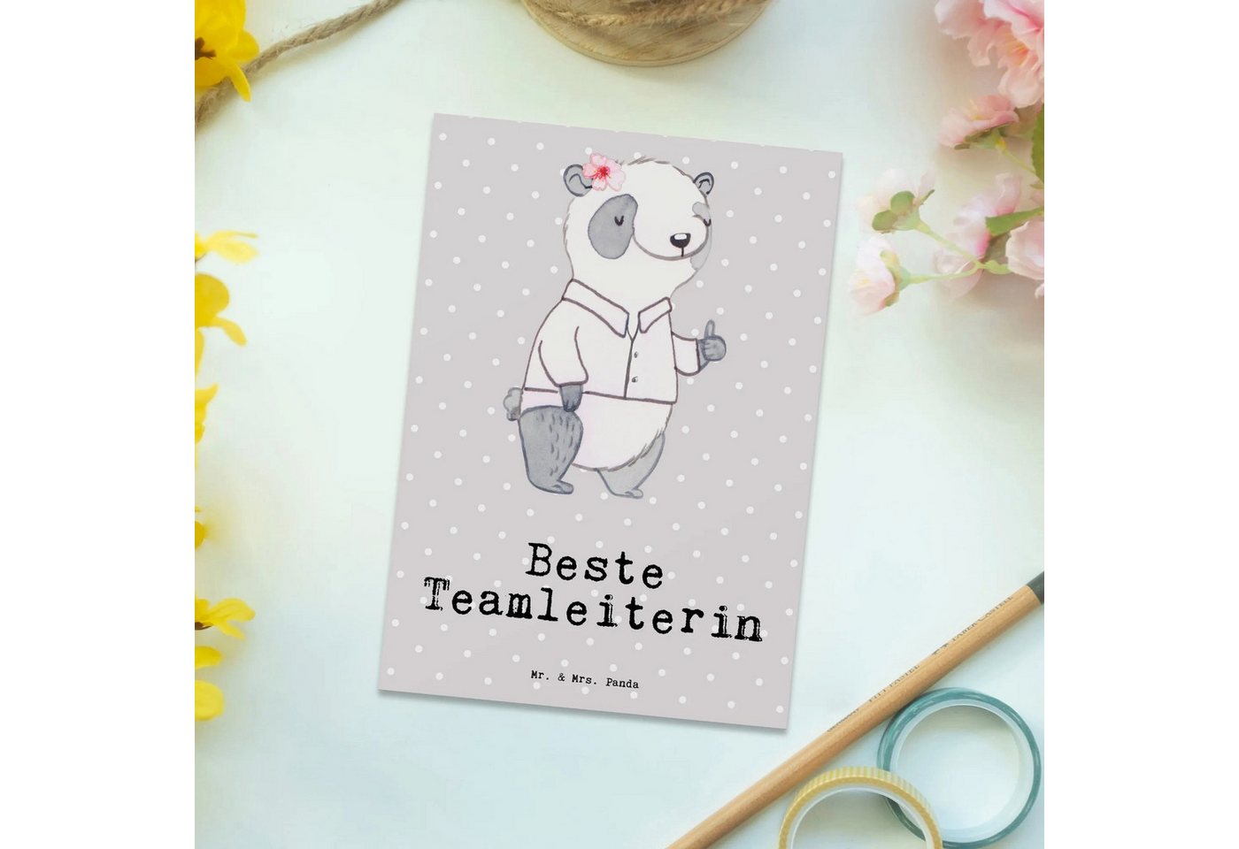 Thumbnail - Mr. & Mrs. Panda Postkarte Panda Beste Teamleiterin - Grau Pastell - Geschenk, Geschenktipp, Abs, Multifunktionalität