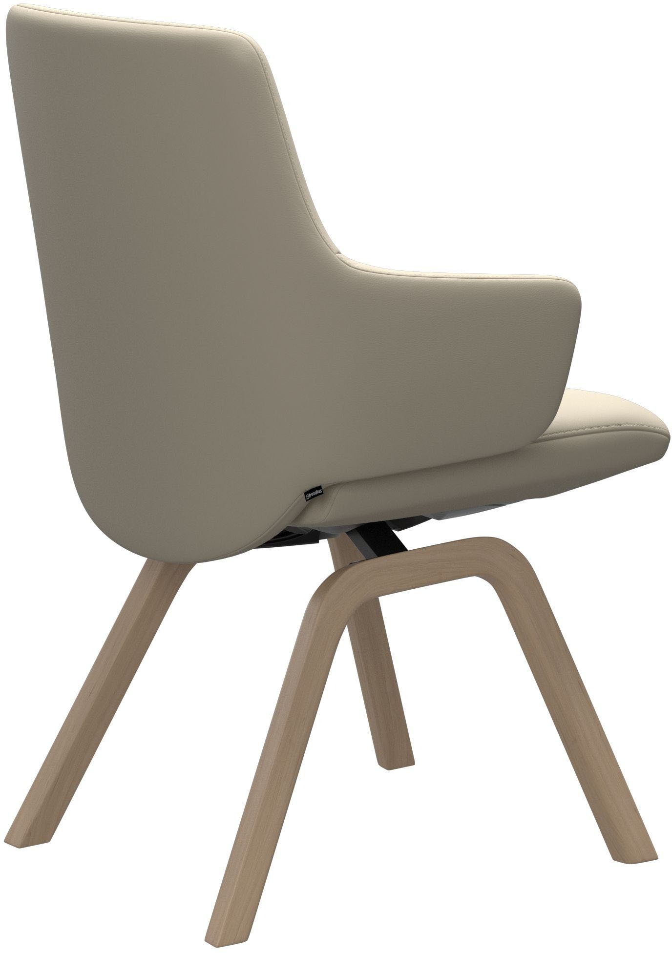 Stressless® Polsterstuhl Laurel, Low Back mit Armlehne, Größe L, mit schräggestellten Beinen in Walnuss