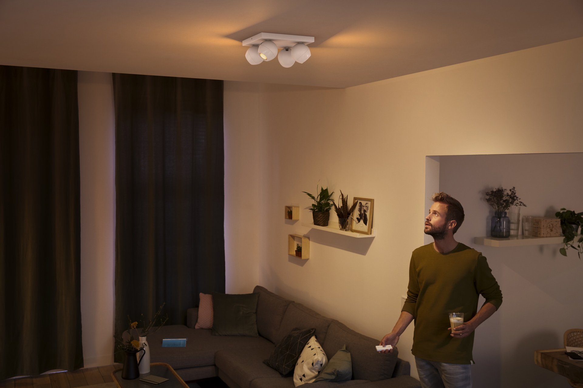Philips Hue LED Flutlichtstrahler Buckram, wechselbar, Leuchtmittel Warmweiß Dimmfunktion