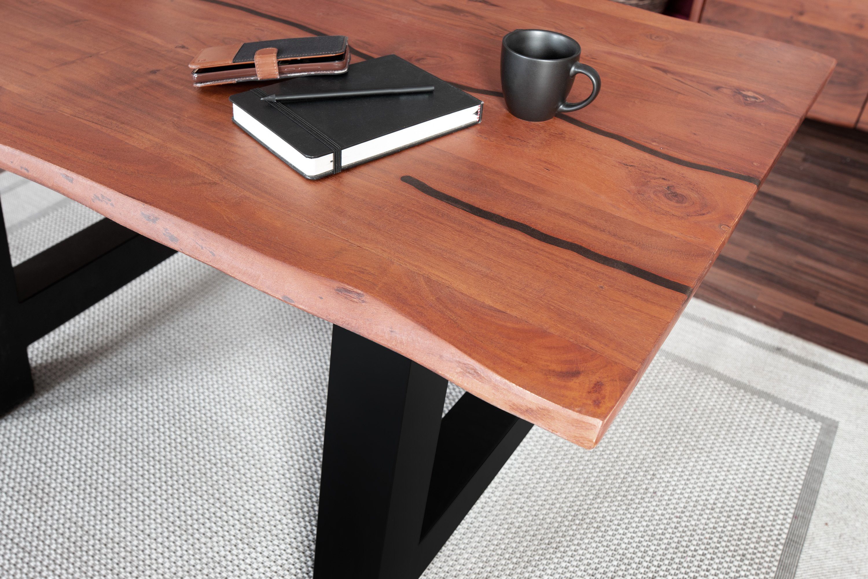 Tisch Baumkante x 80 120 cm schwarz nussbaumfarben Esstisch Junado® Polly,