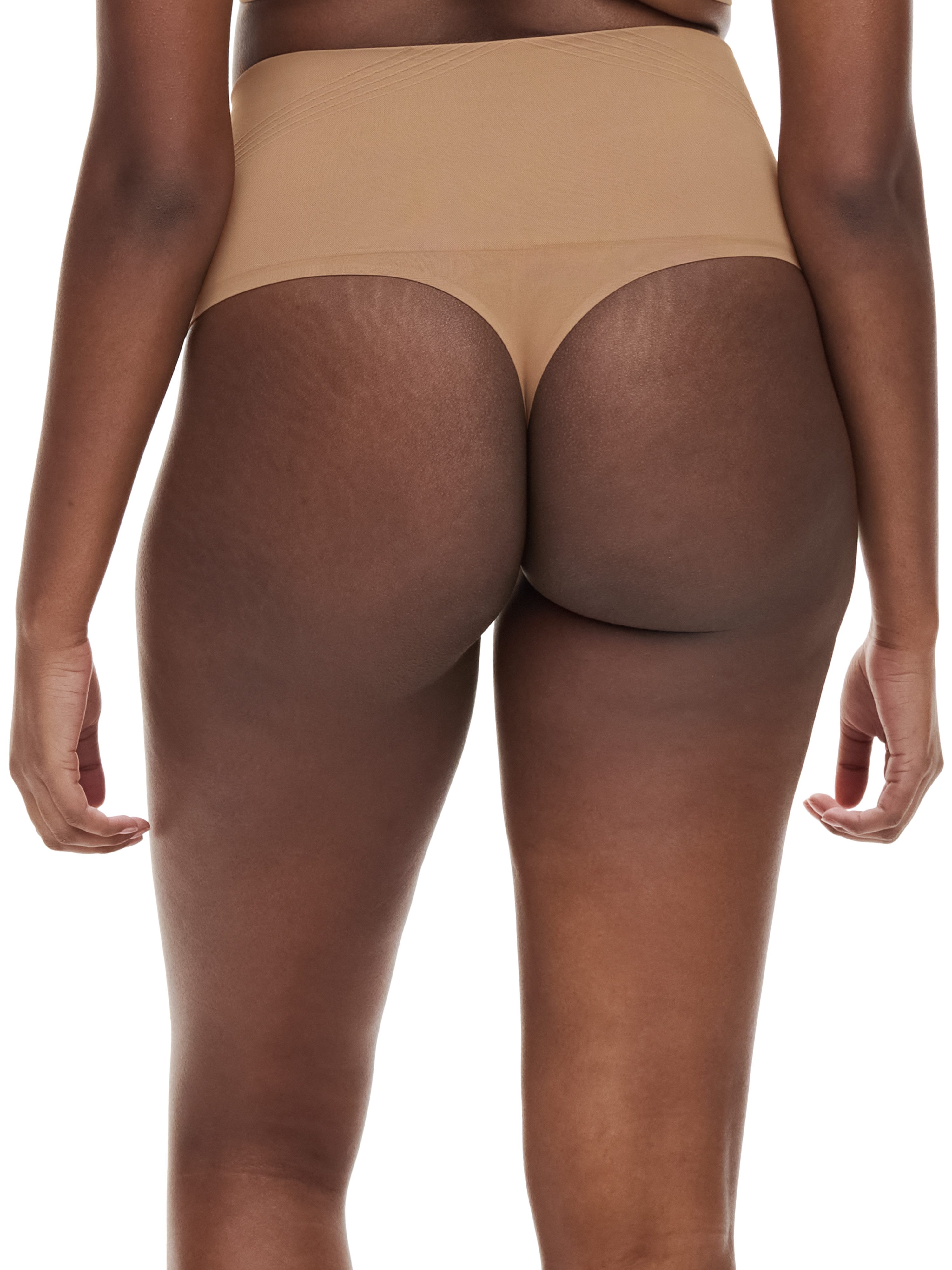 Chantelle Shapingstring SMOOTH COMFORT glättender Effekt, mit hoher Taille