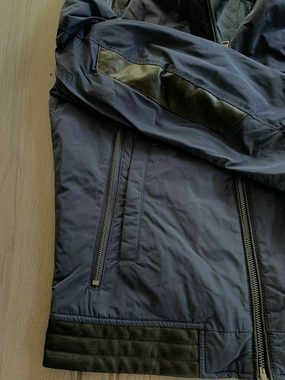 Guess by Marciano Winterjacke GUESS LOS ANGELES PORTABLE CHARGER FÜR HANDYS JACKET BIKER JACKE BLOUS