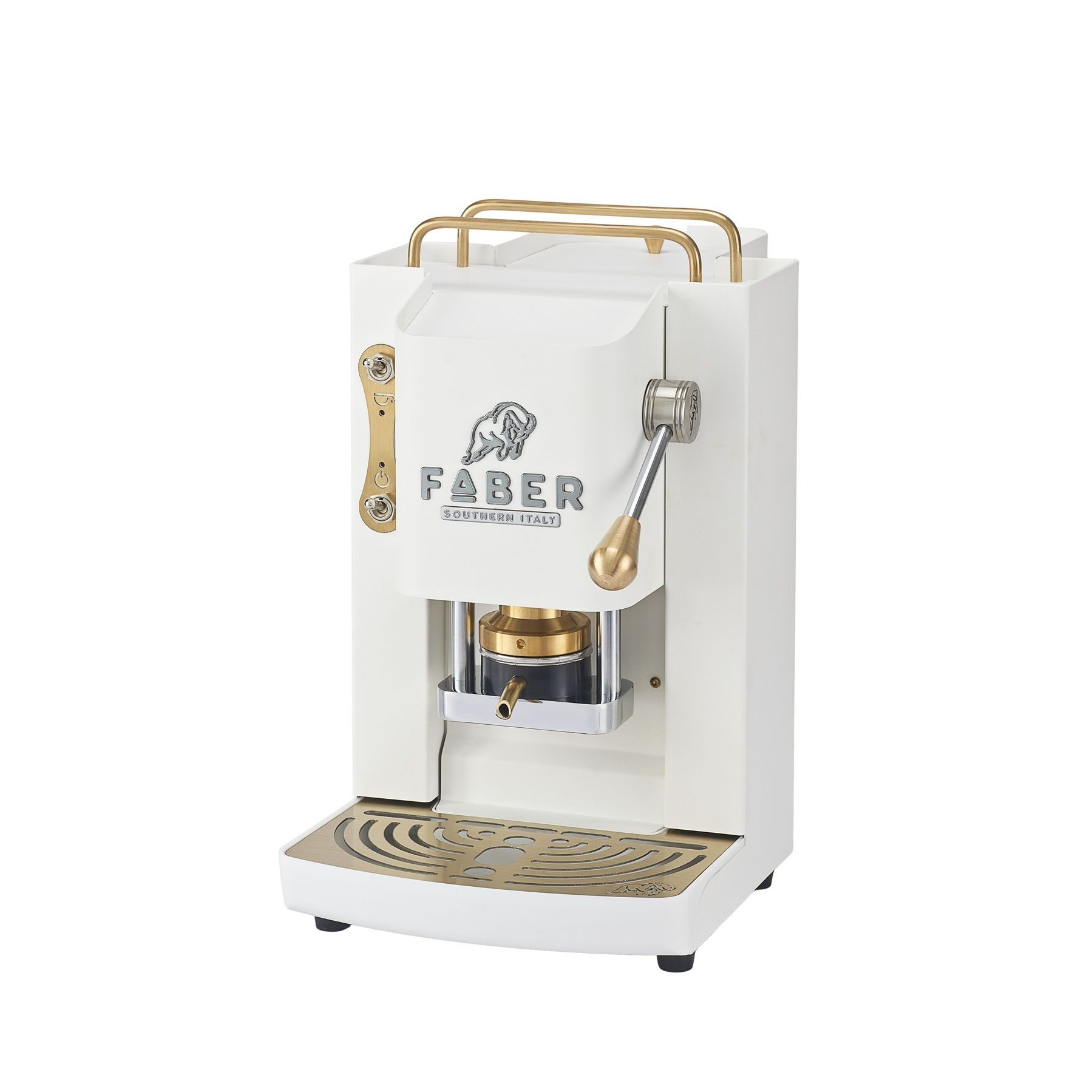 Faber Coffee Machines Kaffeepadmaschine Faber Pro Deluxe 3.0 Messing, ESE Pads, Messing-Details mit hochwertigem 3D-Logo