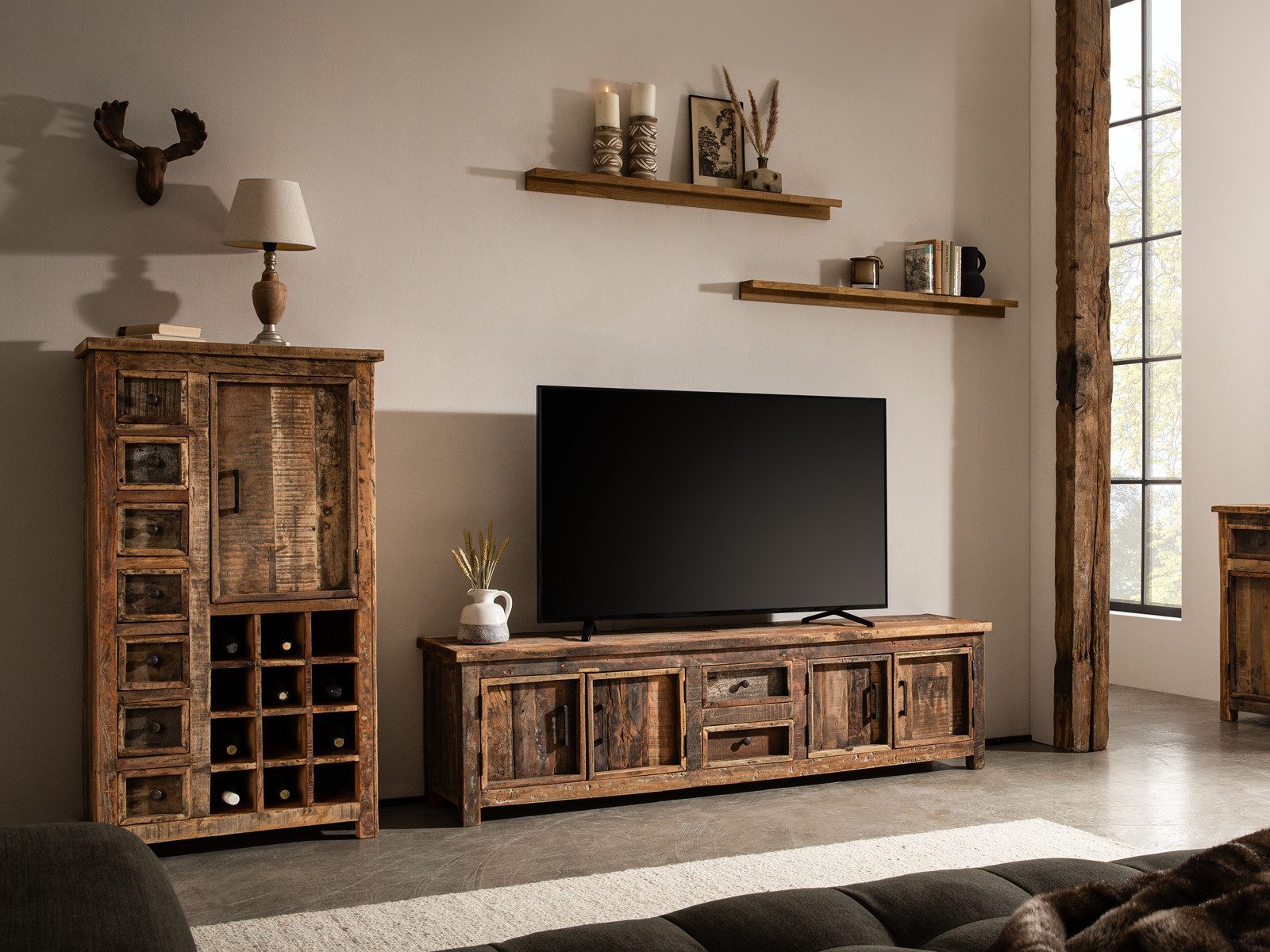 massivum Lowboard Sumatra, TV-Bank aus Altholz (1 St)