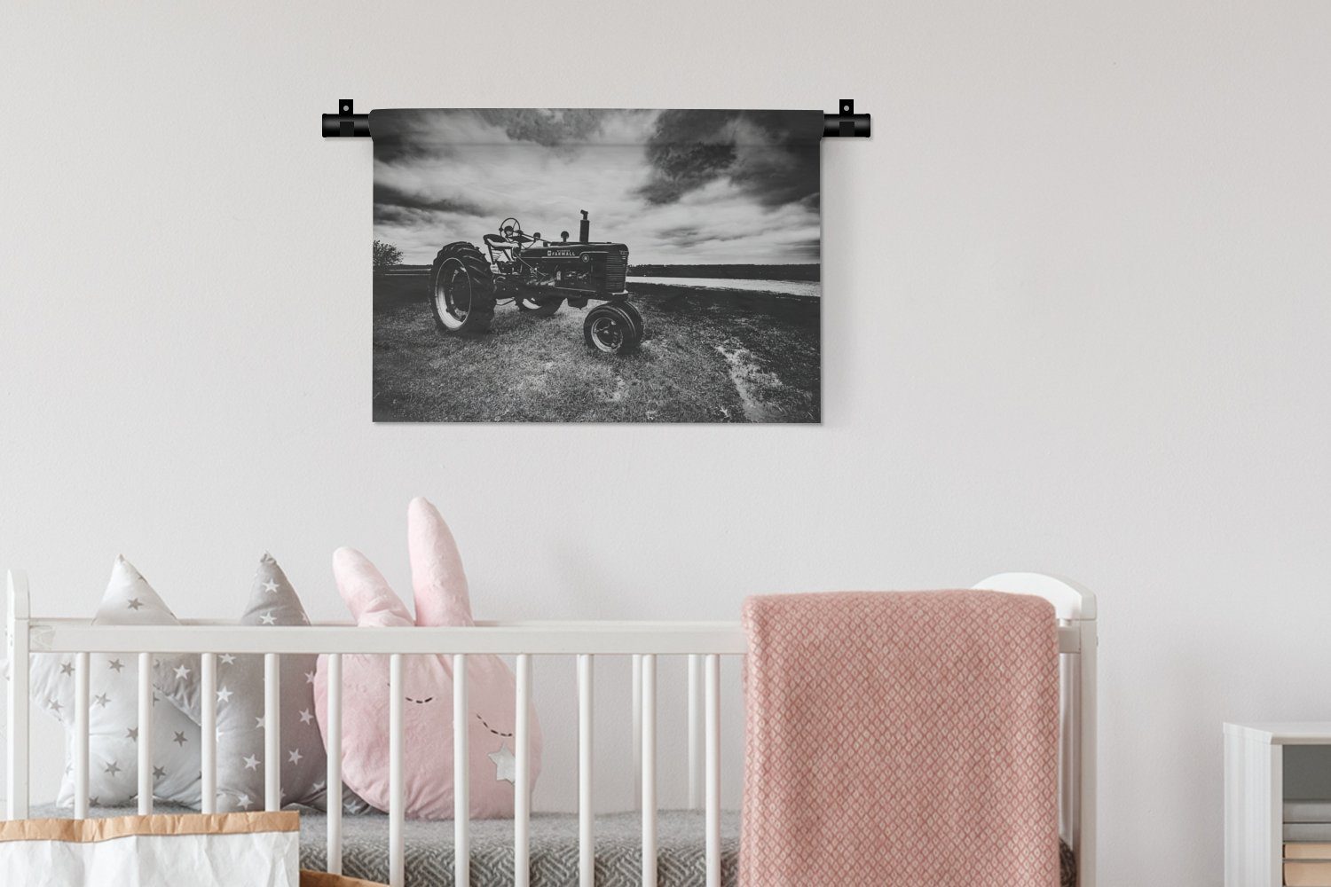 Wandbehang, - Wohnzimmer, Schwarz Wanddeko MuchoWow Kleid, Weiß Bauernhof Vintage, - - Traktor - Wanddekoobjekt Schlafzimmer, für Kinderzimmer