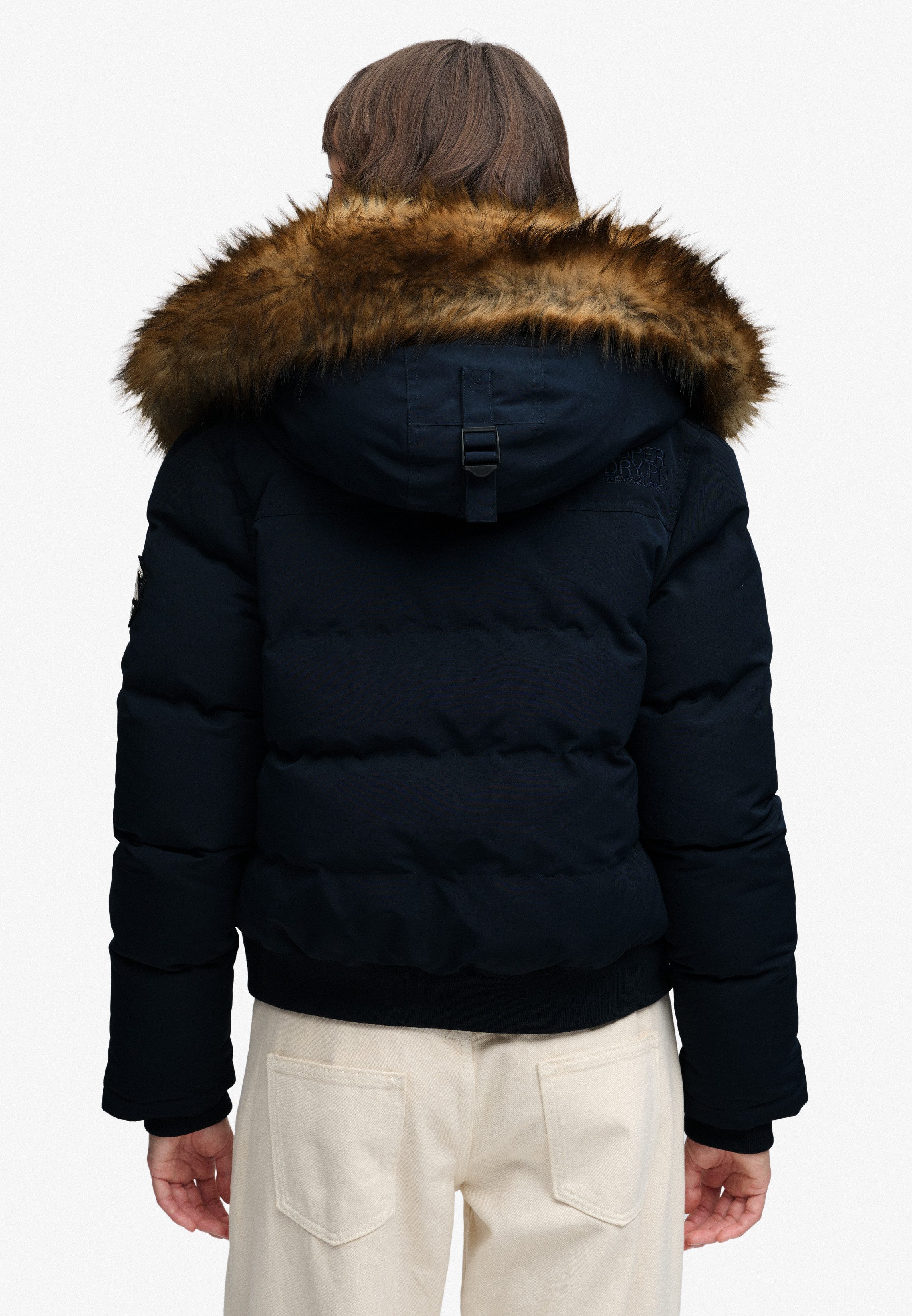 Superdry Steppjacke EVEREST HOODED BOMBER JKT Kunstfaser, slim fit