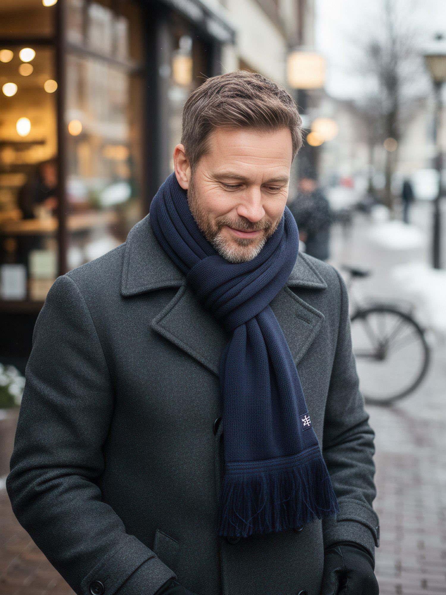 Manufaktur13 Strickschal Fringe Scarf - Fransenschal, Langschal, Fransenschal, Winterschal, Schal mit Fransen