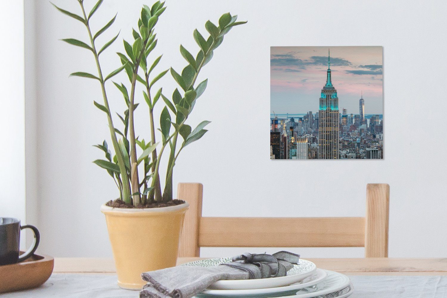 Das New Schlafzimmer OneMillionCanvasses® beleuchtete Empire Bilder Leinwand Building Leinwandbild für State York, in Wohnzimmer (1 St),