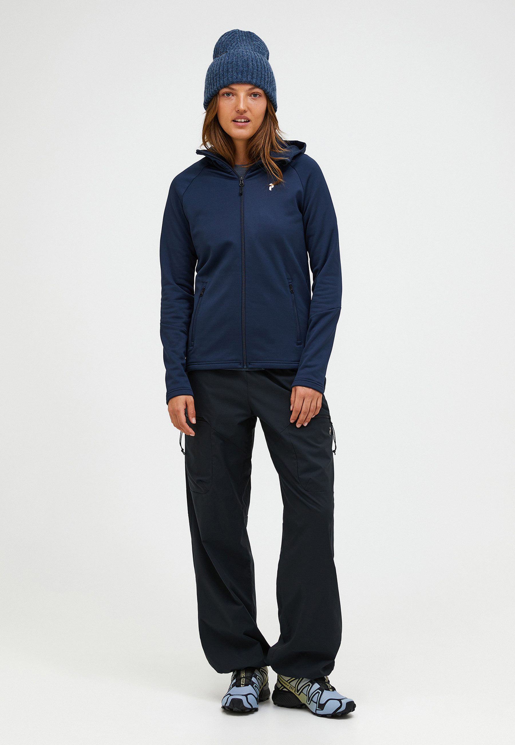 Peak Performance Fleecejacke W Rider Essentials Midlayer Zip Hood mit sportivem Design