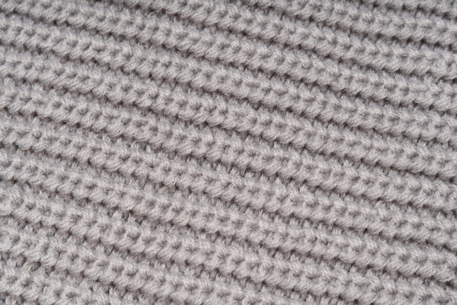 styleBREAKER Strickschal Unifarbener Feinstrick Loop, (1-St) günstig online kaufen