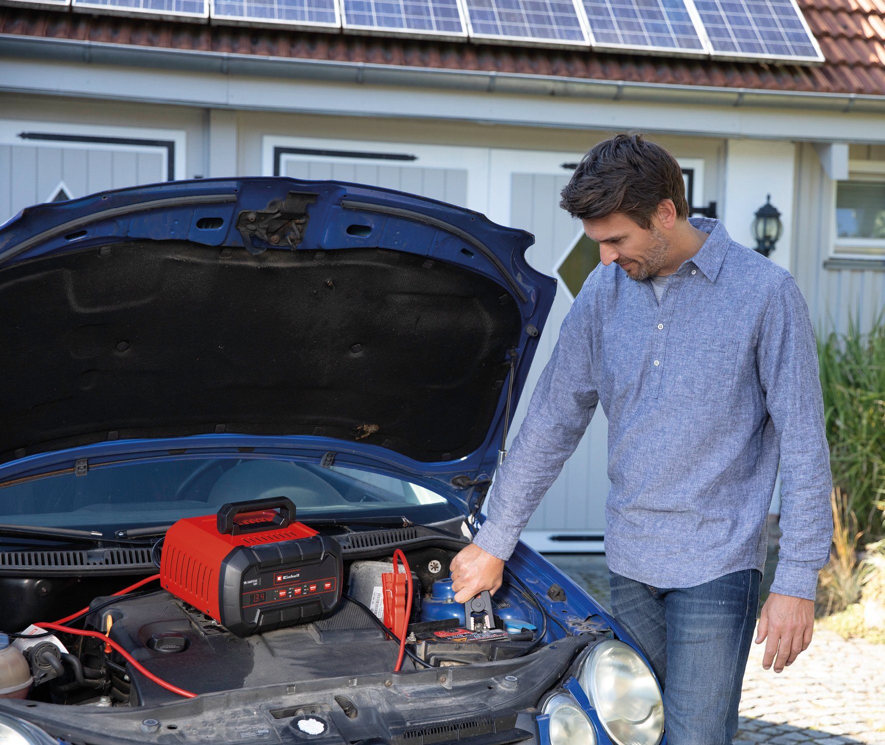 Einhell CE-BC 15 M car battery charger (15000 mA, 2.4-15 A, 12 V)