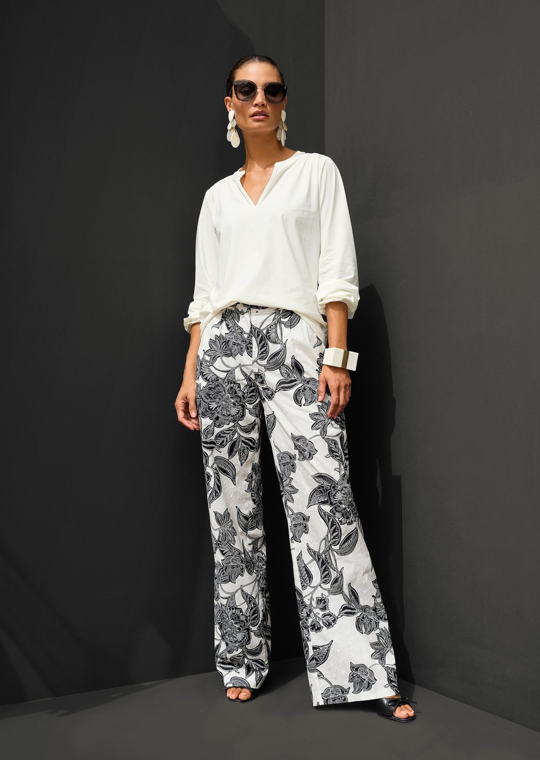 MADELEINE Langarmbluse Jerseybluse mit Rundhalsausschnitt Elegante Bluse mit Rundhals-V-Ausschnitt und langen Ärmeln