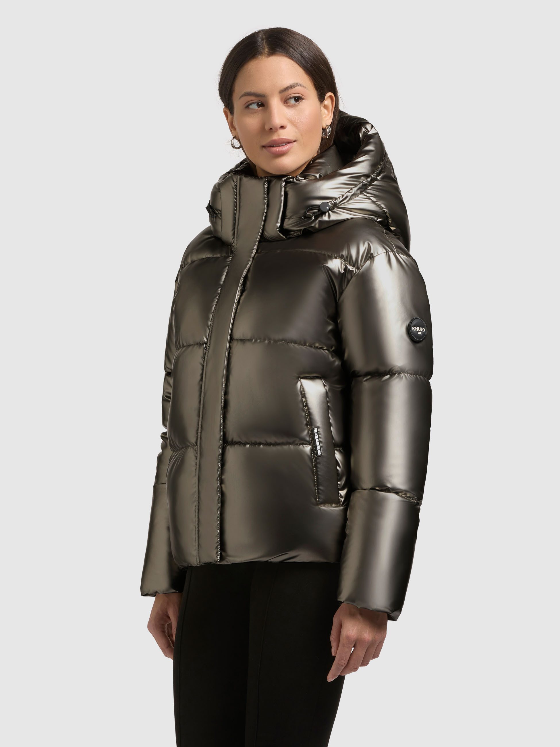 khujo Steppjacke DEVINA2 SHINY abnehmbare Kapuze, Windschutzblende mit Magnetverschluss