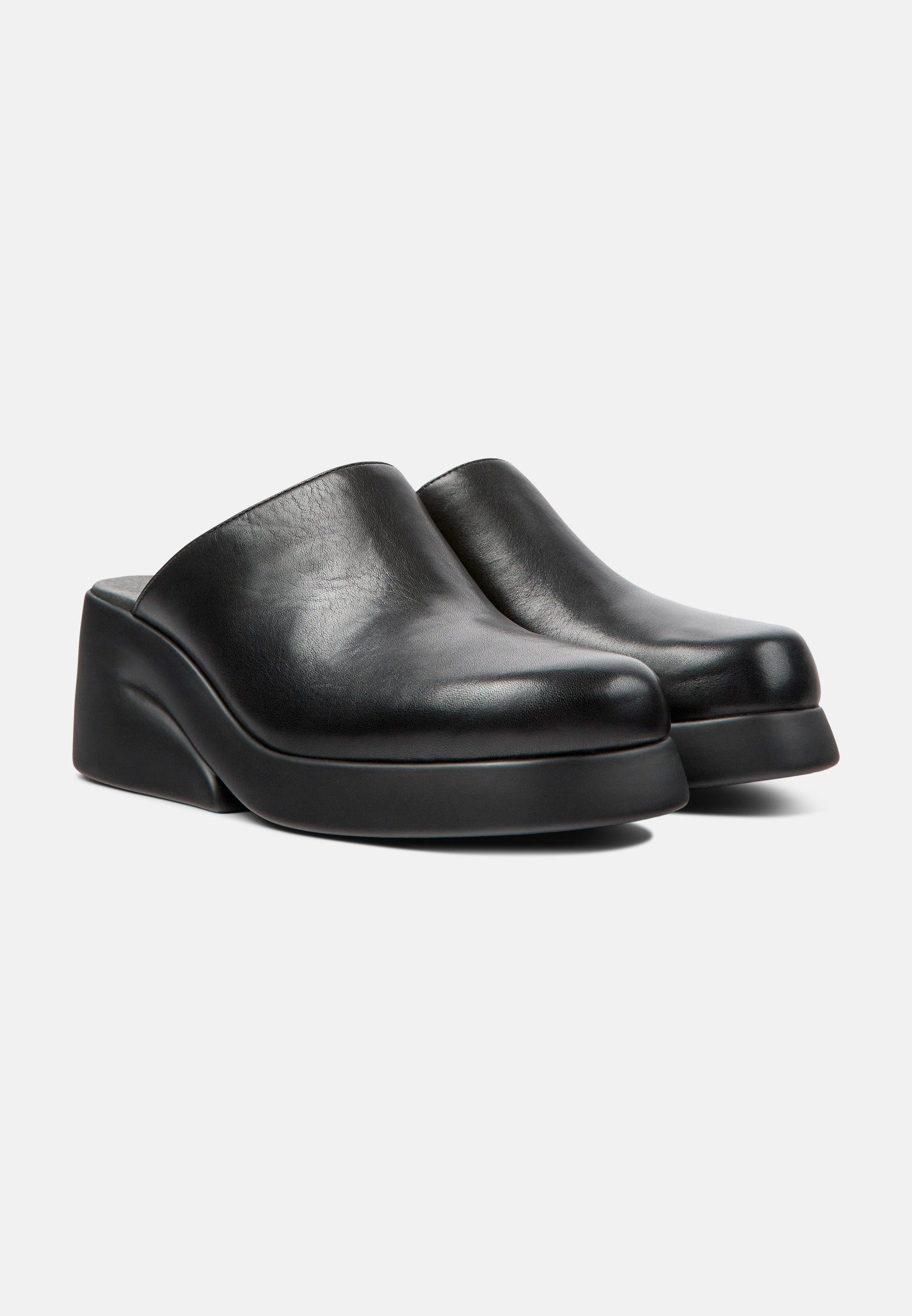 KAAH Pumps Schwarz Camper