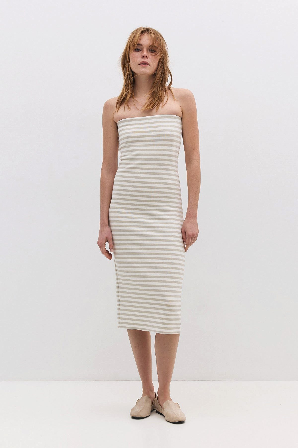 Midikleid Midi-Kleid ohne Träger mit Schlitz