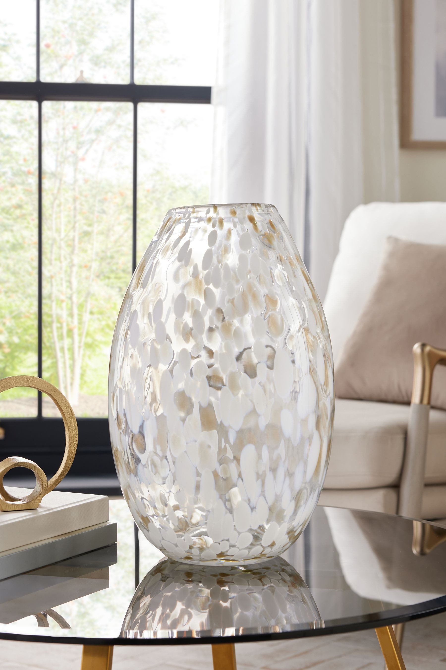 Next Dekovase Große Glasvase mit Konfetti-Muster