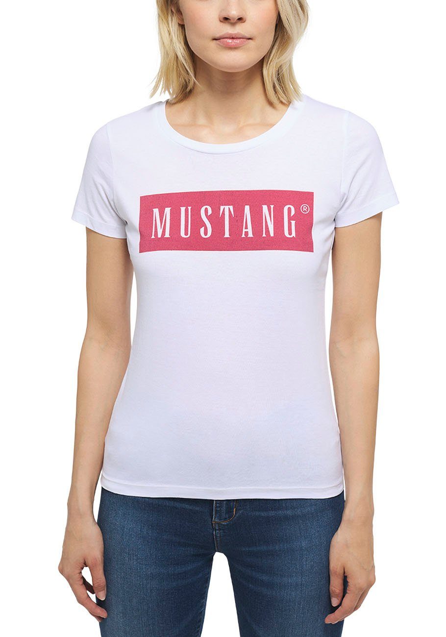 MUSTANG T-Shirt Alina, Mit großem Logo auf der Brust | T-Shirts