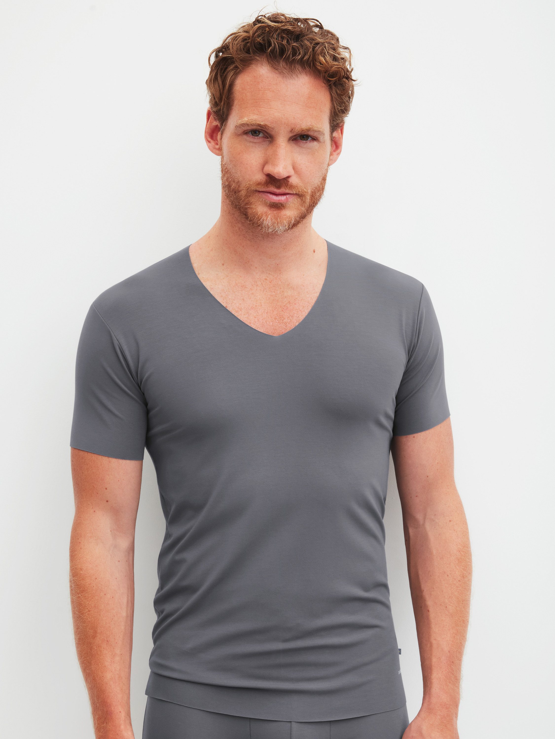 CALIDA Unterziehshirt Clean Line Herren (1-St) schnell trocknend, atmungsaktiv, temperaturausgleichend