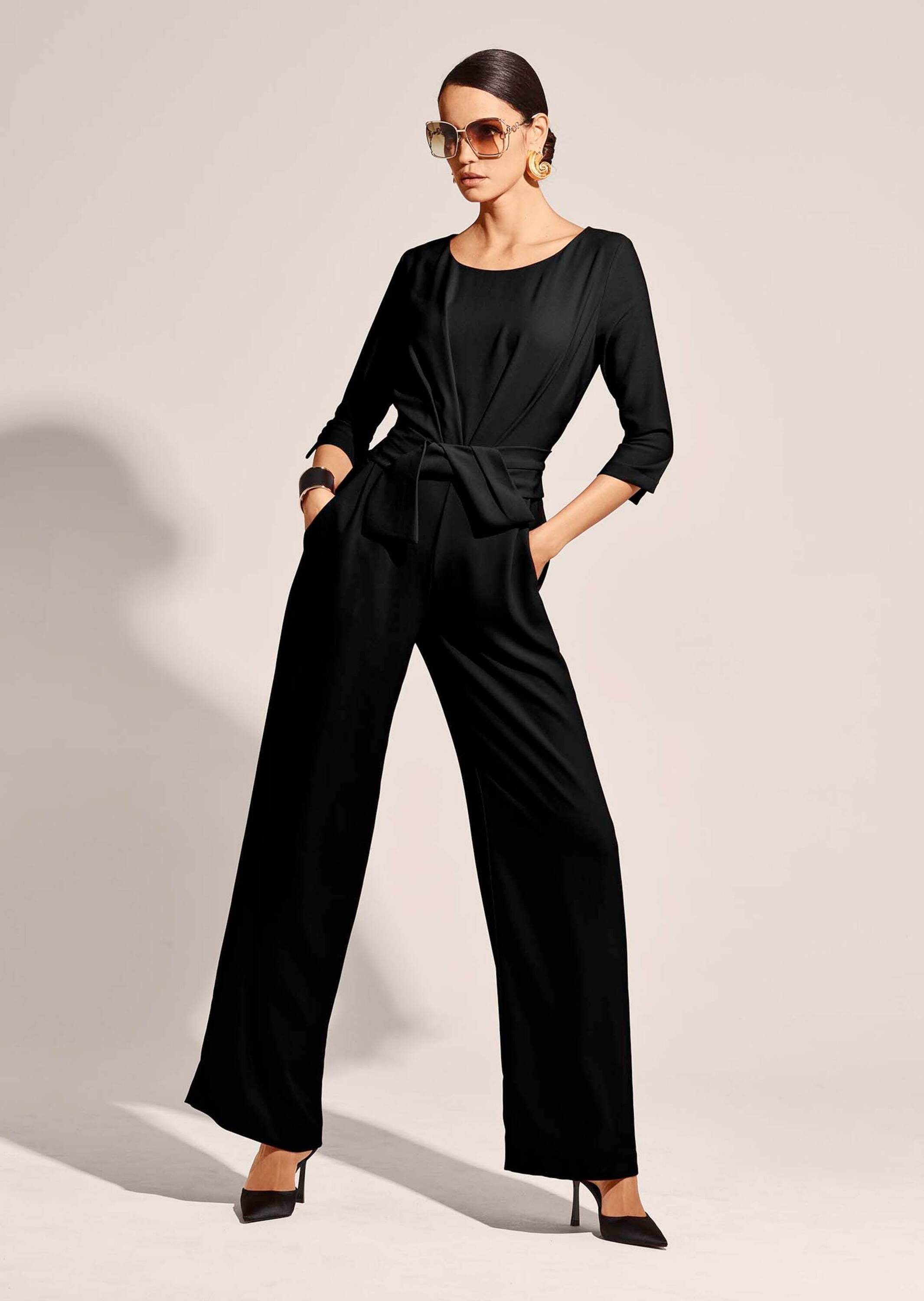 MADELEINE Jumpsuit Eleganter Jumpsuit mit Layering-Oberteil Raffinierter Jumpsuit mit Marlene-Beinen und Bindeband, Halbarm