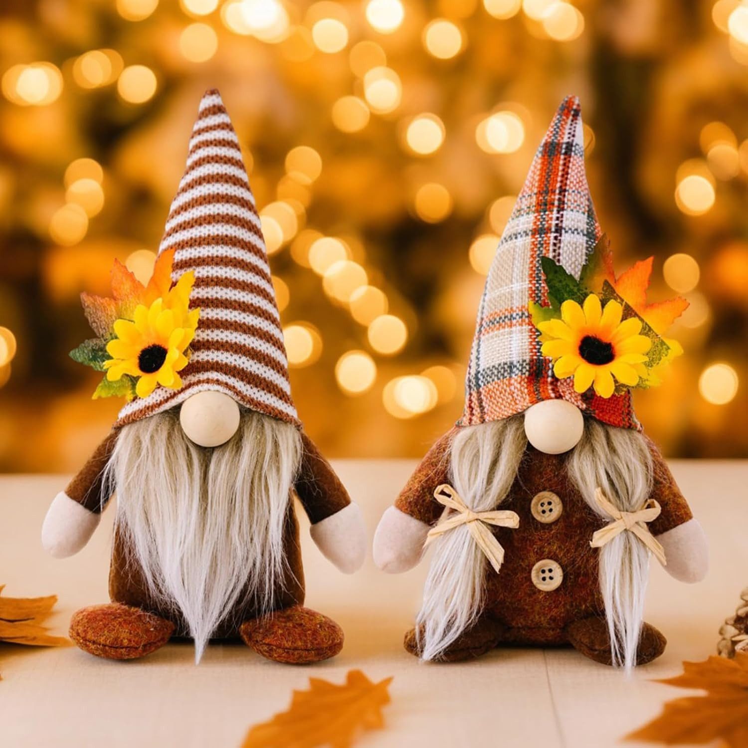 FOUORTUNATE-BEE Wichtel Herbstliche Wichtel mit Plüsch, 2er Set, Wohndeko (2 St), Flauschige Wichtelfiguren für Wohnzimmer und Festtagsdeko
