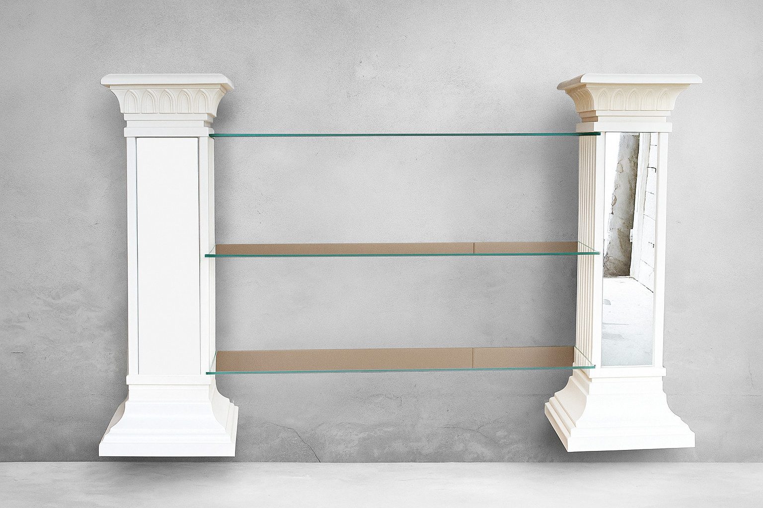 JVmoebel Standregal Design Vitrine mit Spiegel – Handgefertigte Säule aus Kunststoff, 1-tlg., Made in Europa