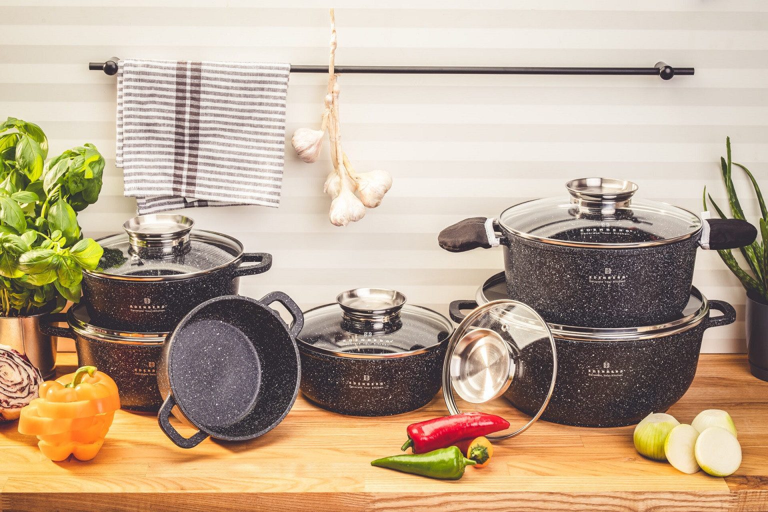 Edenberg Topf-Set Schöne klassische schwarze Töpfe in verschiedenen Größen, Aluminiumguss, Aluminium, Keramik (6,8L/4,5L/3,2L/2,3L/2,3L/1,3L, 12-tlg., Zeitloses Design des Topfsets. Eine ideale Geschenkidee)