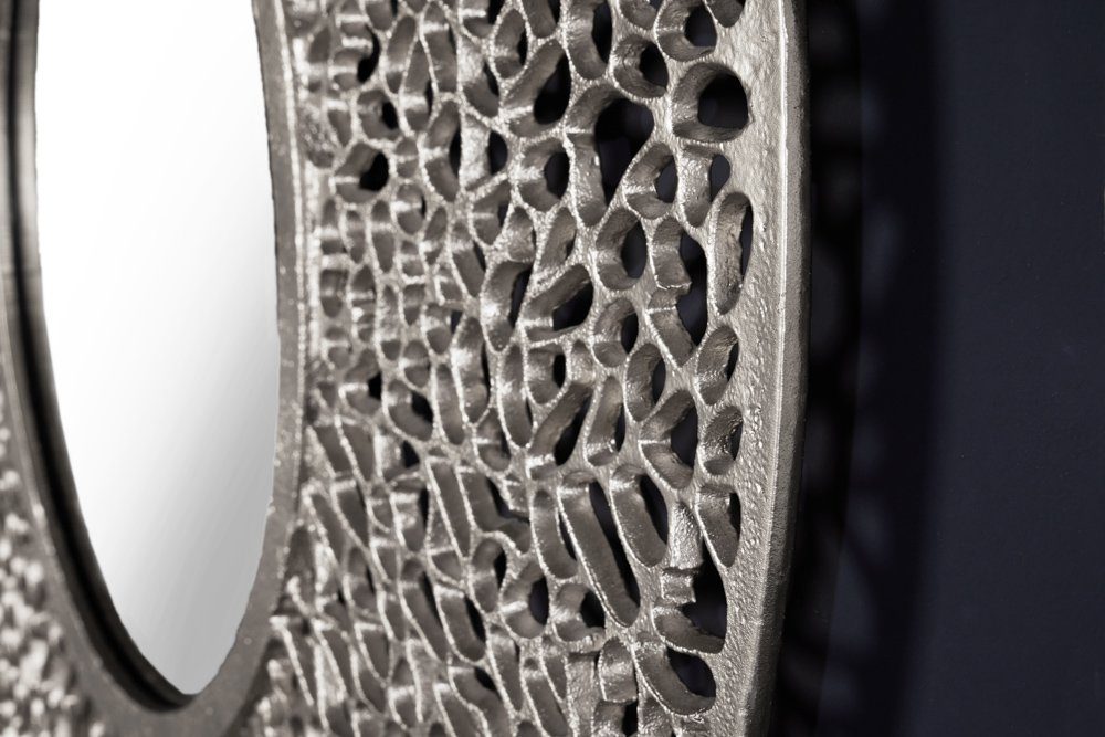 riess-ambiente Wandspiegel ABSTRACT LEAF rund 1-St), Rahmen 112cm | Schlafzimmer · · · Wohnzimmer silber XXL Deko · · · silber silber Metall (Einzelartikel, Handmade
