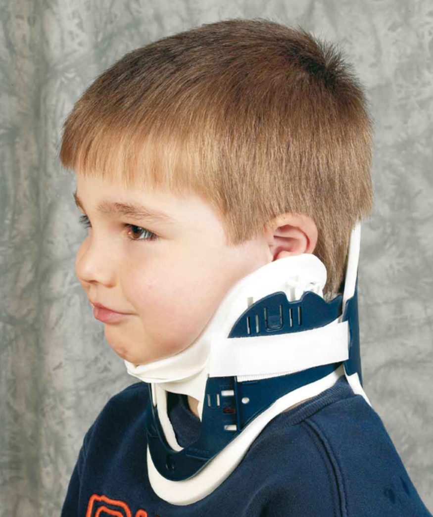 DocMed Nackenstütze Patriot Variable Cervical-Stütze (verstellbare Halskrause, 1-tlg., Universal-Verstellset), Hochwertige Polsterung, Latexfreies Material