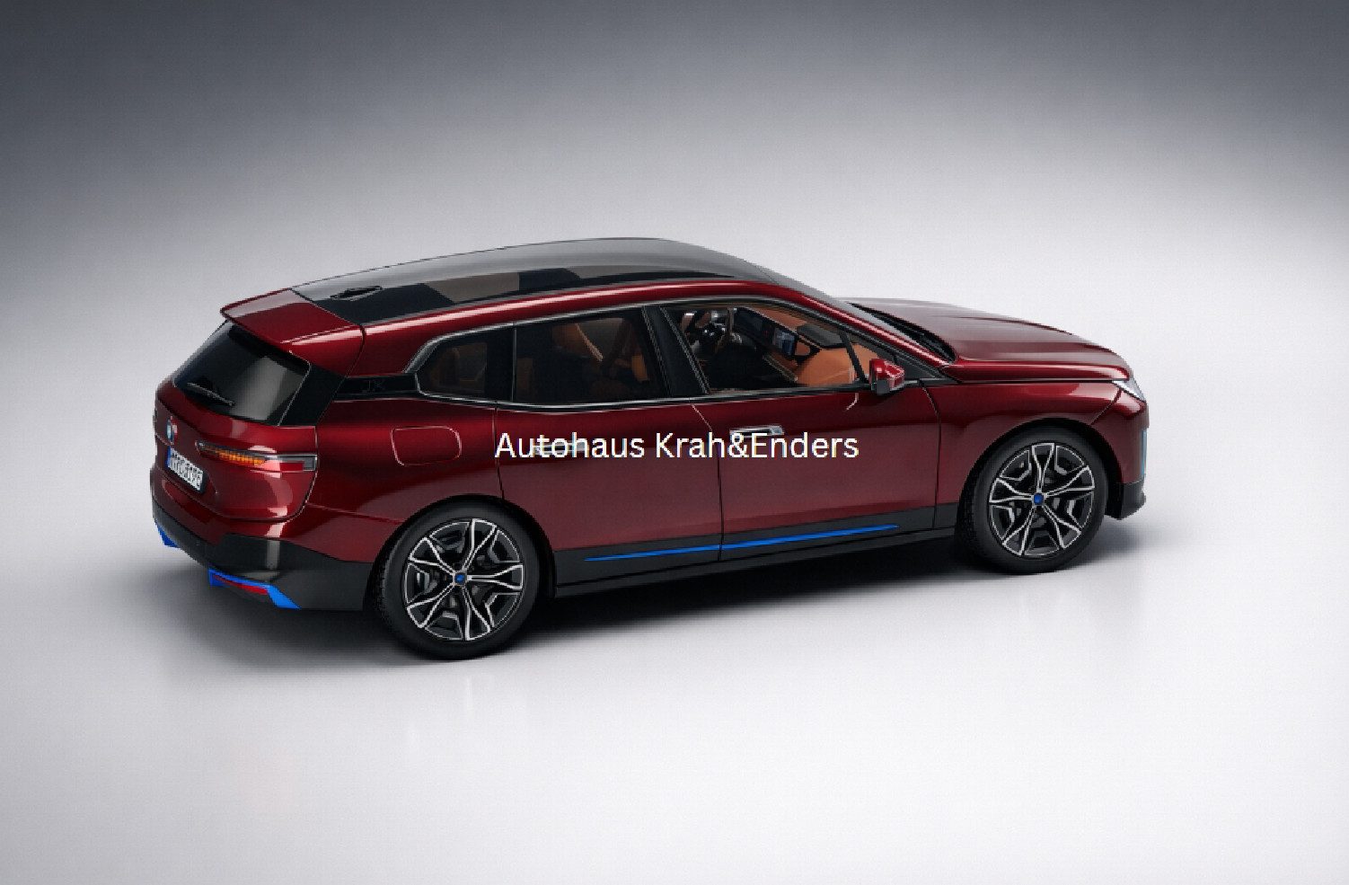BMW Modellauto BMW iX 1:18 Miniatur Modellauto Auto Aventurin Rot – Diecast, (1-tlg)