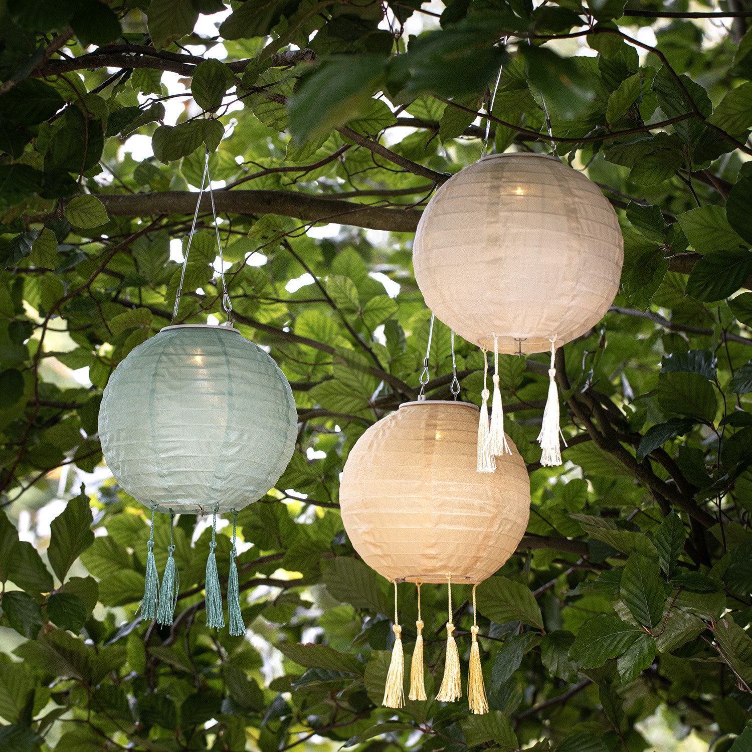 Lights4fun LED Laterne 3er Set Lucena Solar Lampions grün, gelb & crème
