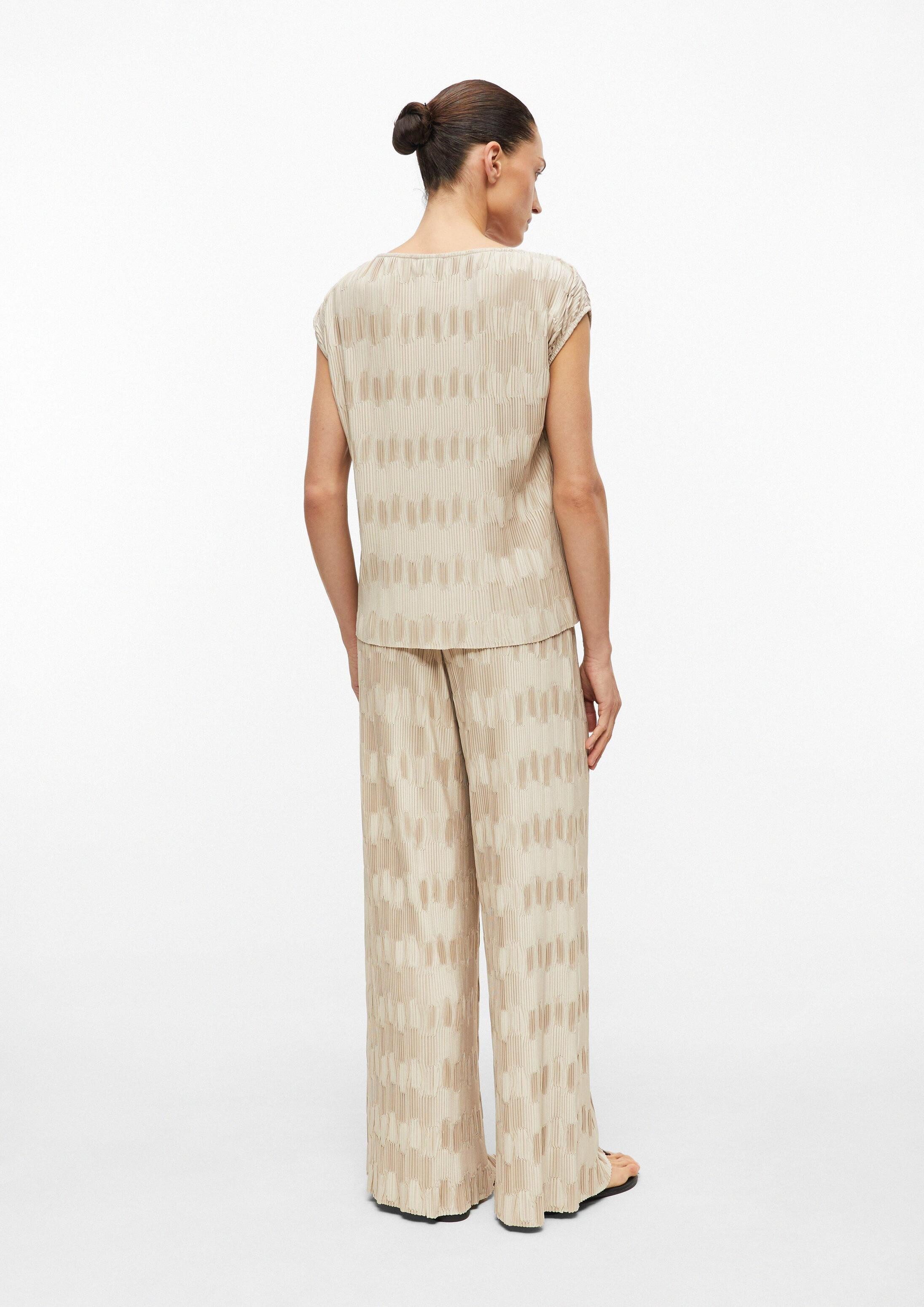 s.Oliver Chinos Hose Plissierte Wide Leg Hose mit hohem Bund