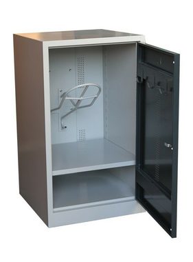 Lüllmann Spind Sattelschrank Sattelspind Reitspind Stallschrank grau/anthrazit inkl. höhenverstellbarem Sattelhalter •4 Standard- und 4 Trensenhalter in Schrank und Tür. •Tür und Rückwand mit Lochbild für optimale Belüftung. •Sicherheits-Zylinderschloss, inkl. 2 Schlüssel.