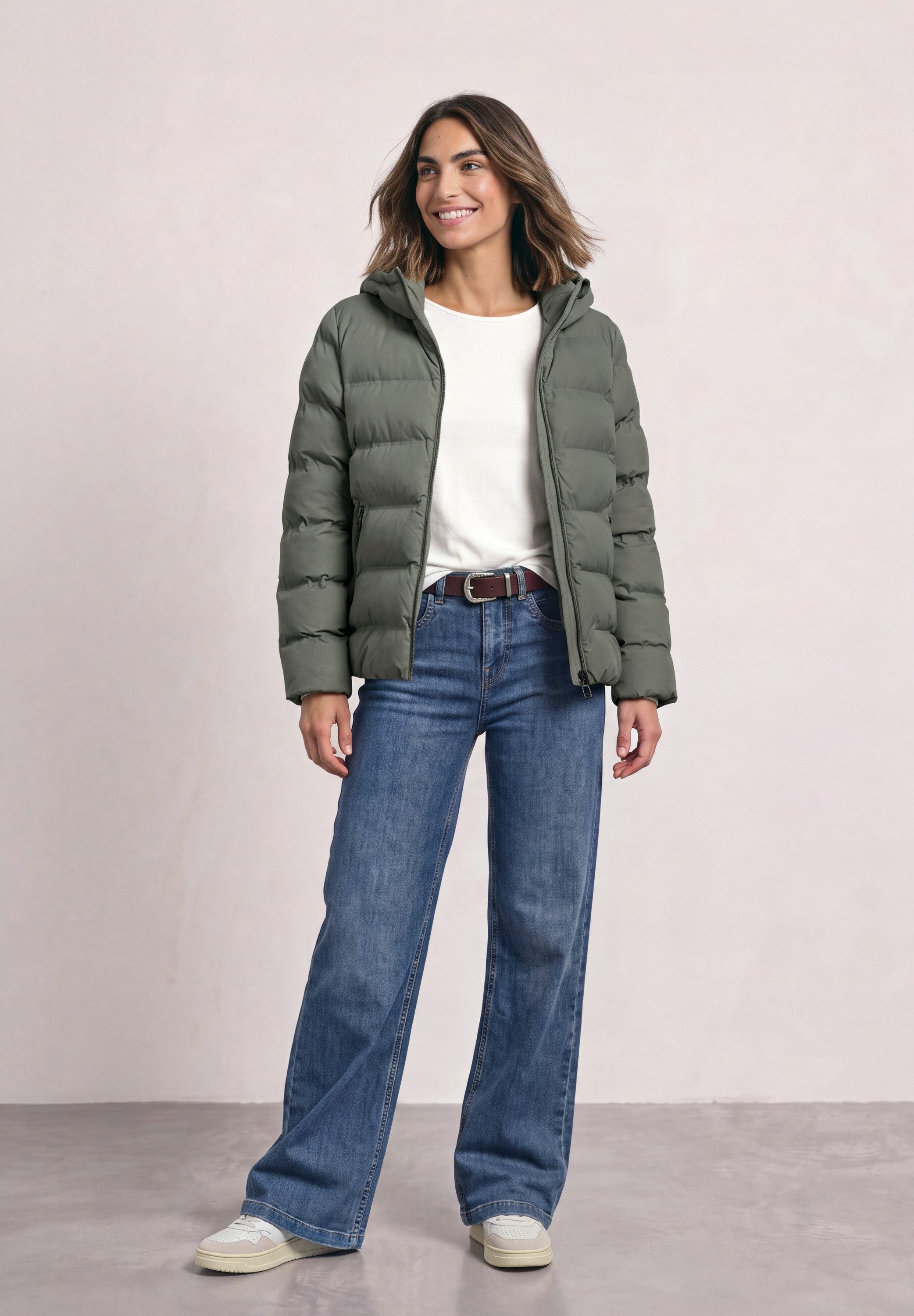STREET ONE Steppjacke Kurze Jacke mit geklebter Steppung und kapuze – Bild 4 von 5