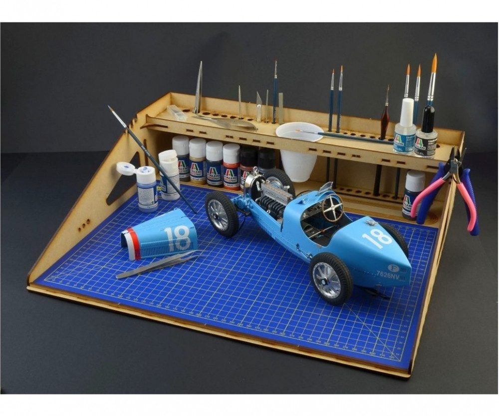 Italeri Modellbausatz Italeri Modell-Workstation MDF DIN A3