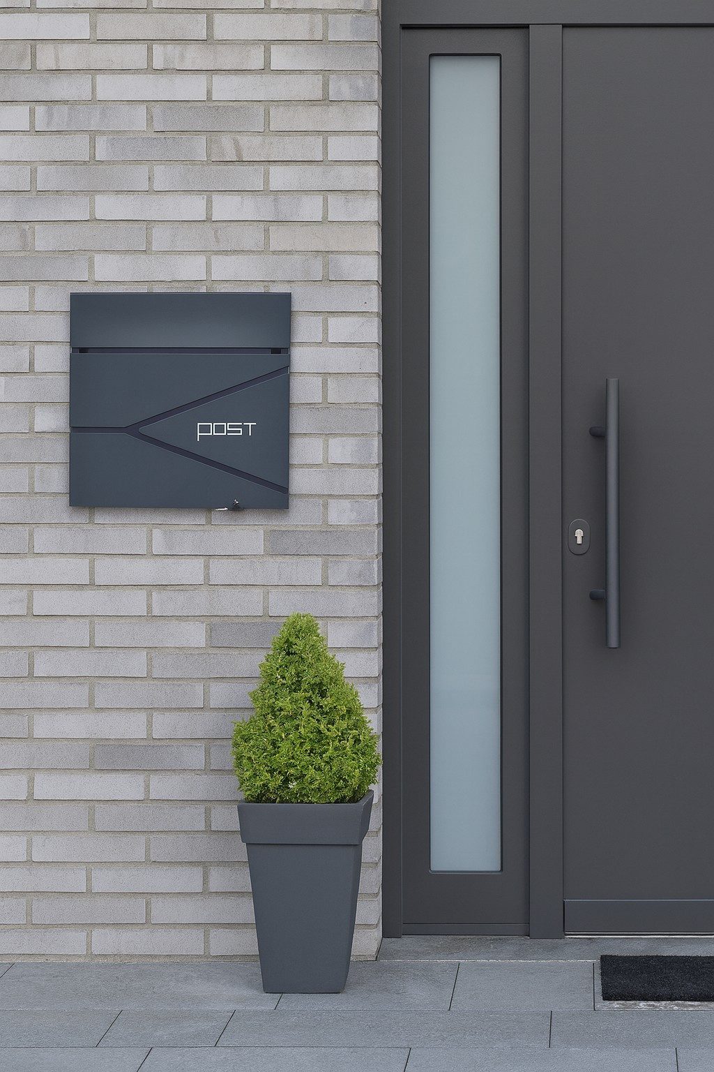 moebel-direkt-online Briefkasten Metallbriefkasten in zwei Farben, aus Stahlrblech, mit separaten Zeitungsfach