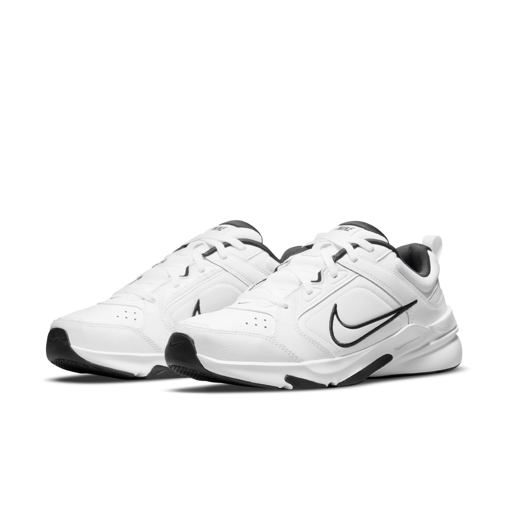 Nike DEFY ALL DAY Sneaker
