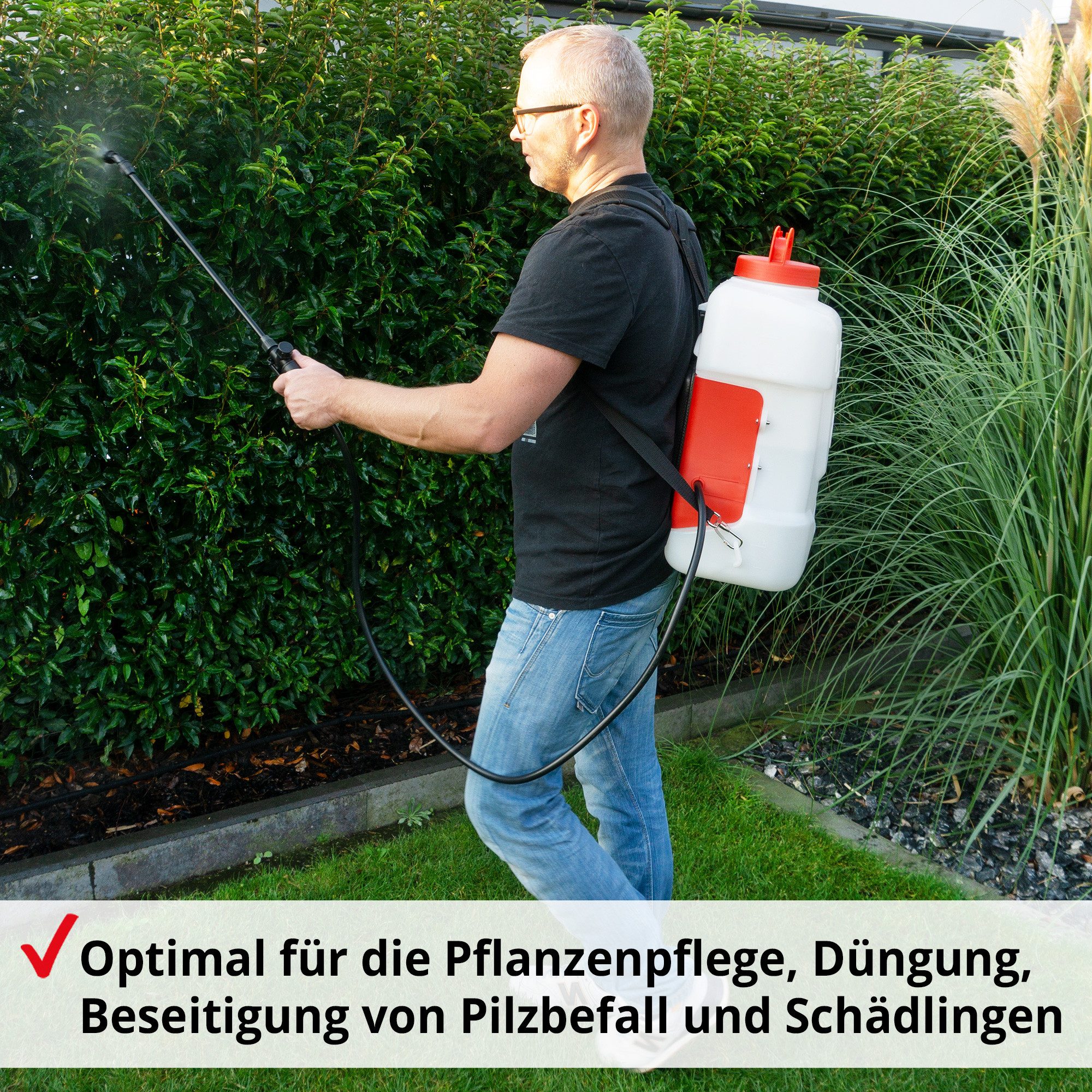 Hecht Akku-Drucksprühgerät 16 Liter mit 12V/7Ah Akku und Rucksackgurt, 2,5bar, 160min Laufzeit