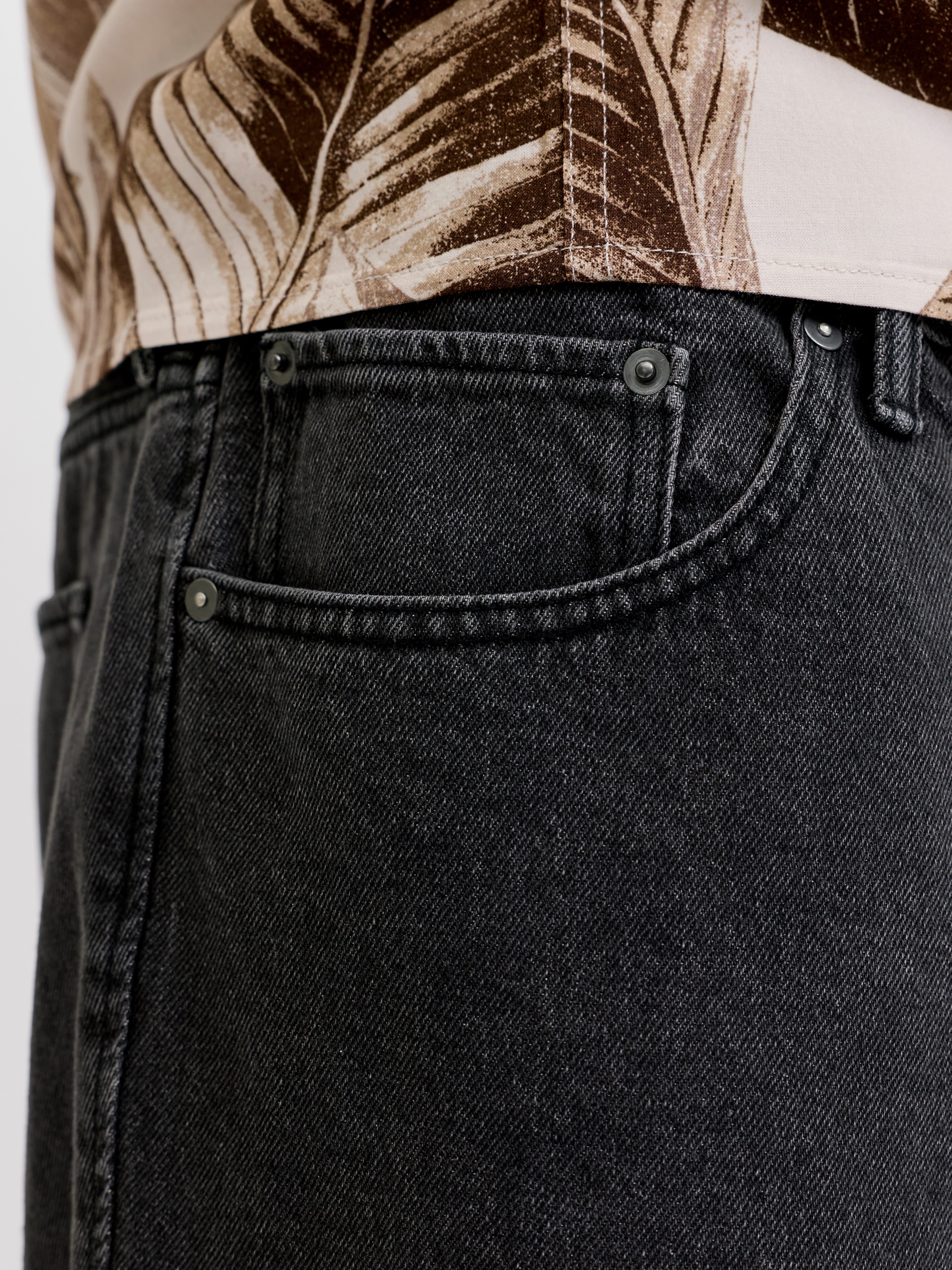 Jack & Jones PlusSize Jeansbermudas JJITONY JJORIGINAL SHORT Five-Pocket-Design, relaxed fit – Bild 5 von 5